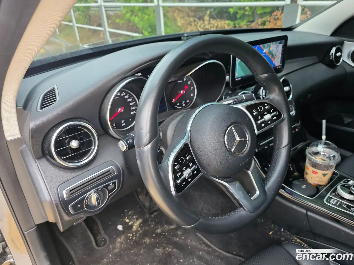 C-Class Mercedes-Benz 2020.2-INNER-007