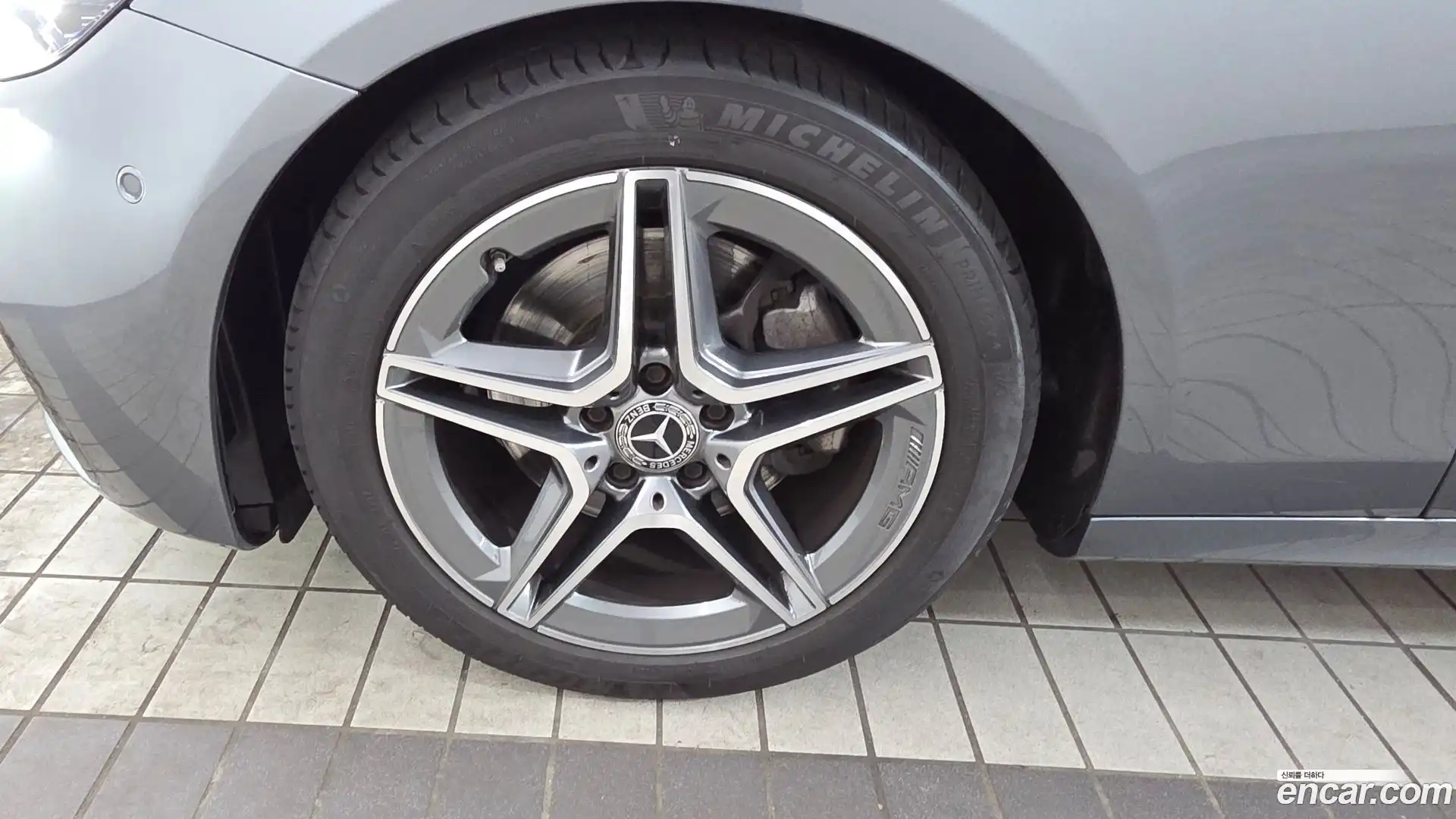 E-Class Mercedes-Benz 2023.4-OUTER-005