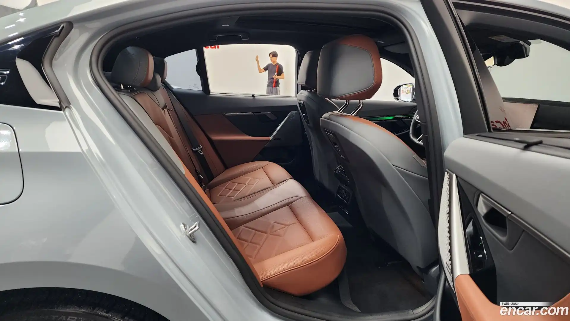 5-Series BMW 2025.6-OPTION-015