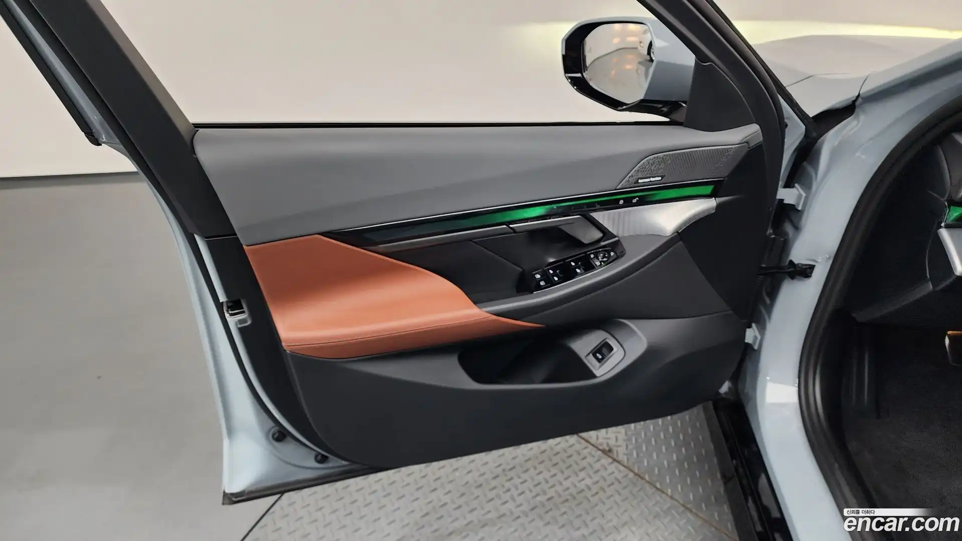 5-Series BMW 2025.6-INNER-034