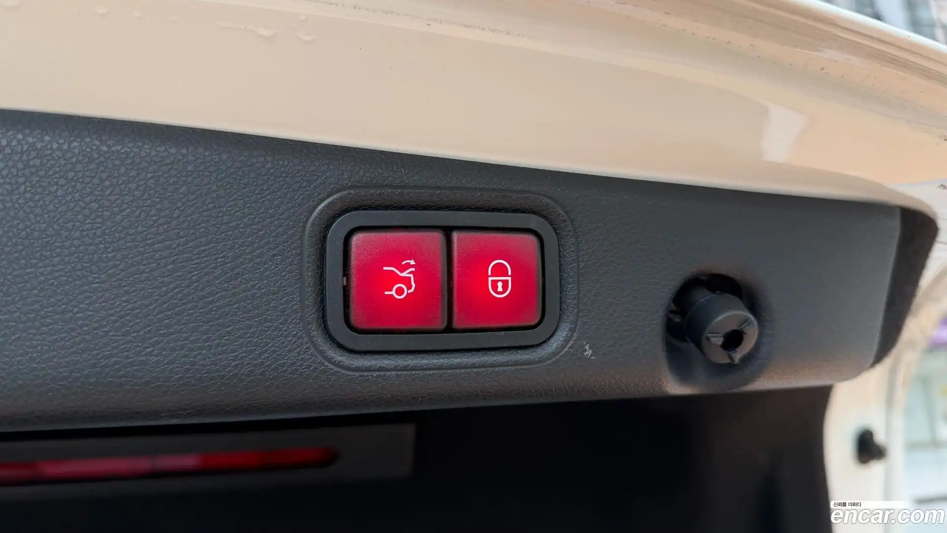 E-Class Mercedes-Benz 2019.10-OPTION-024