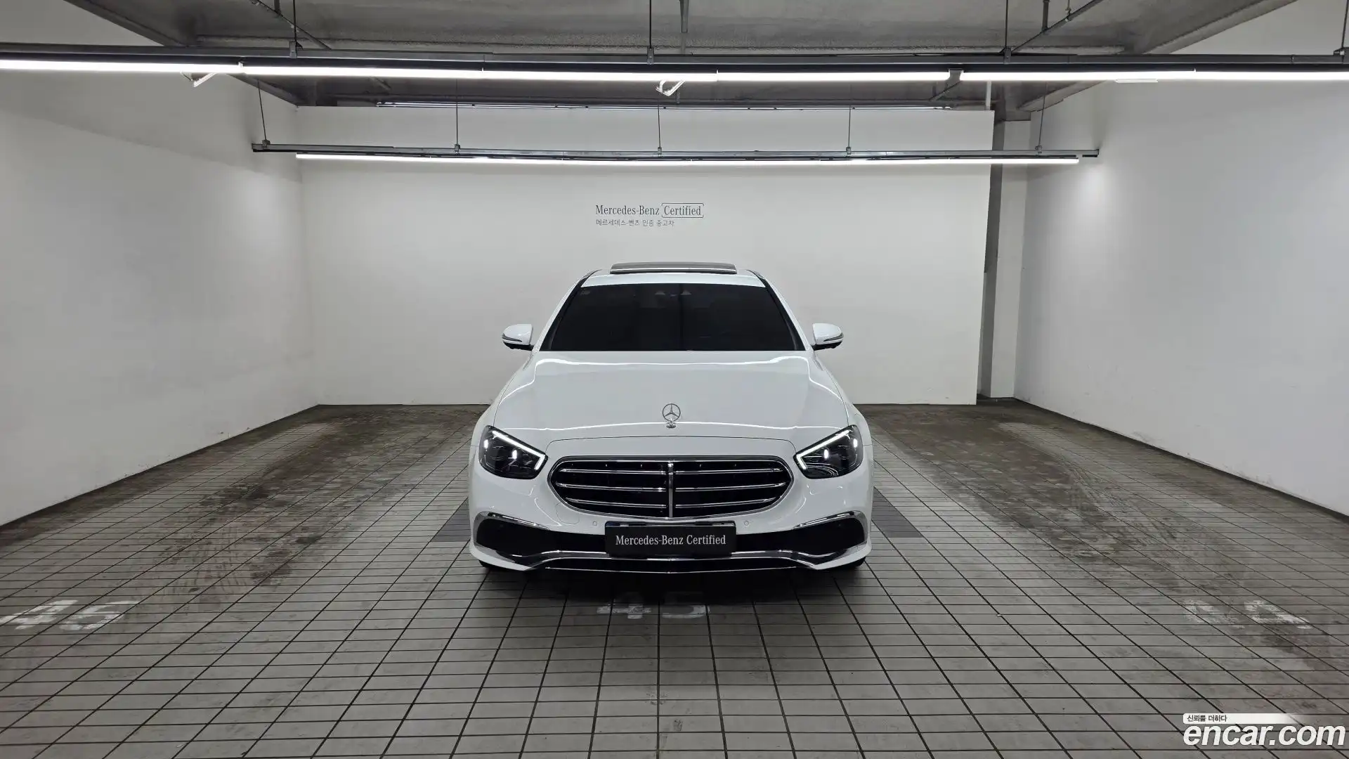 E-Class Mercedes-Benz 2023.7-OUTER-003
