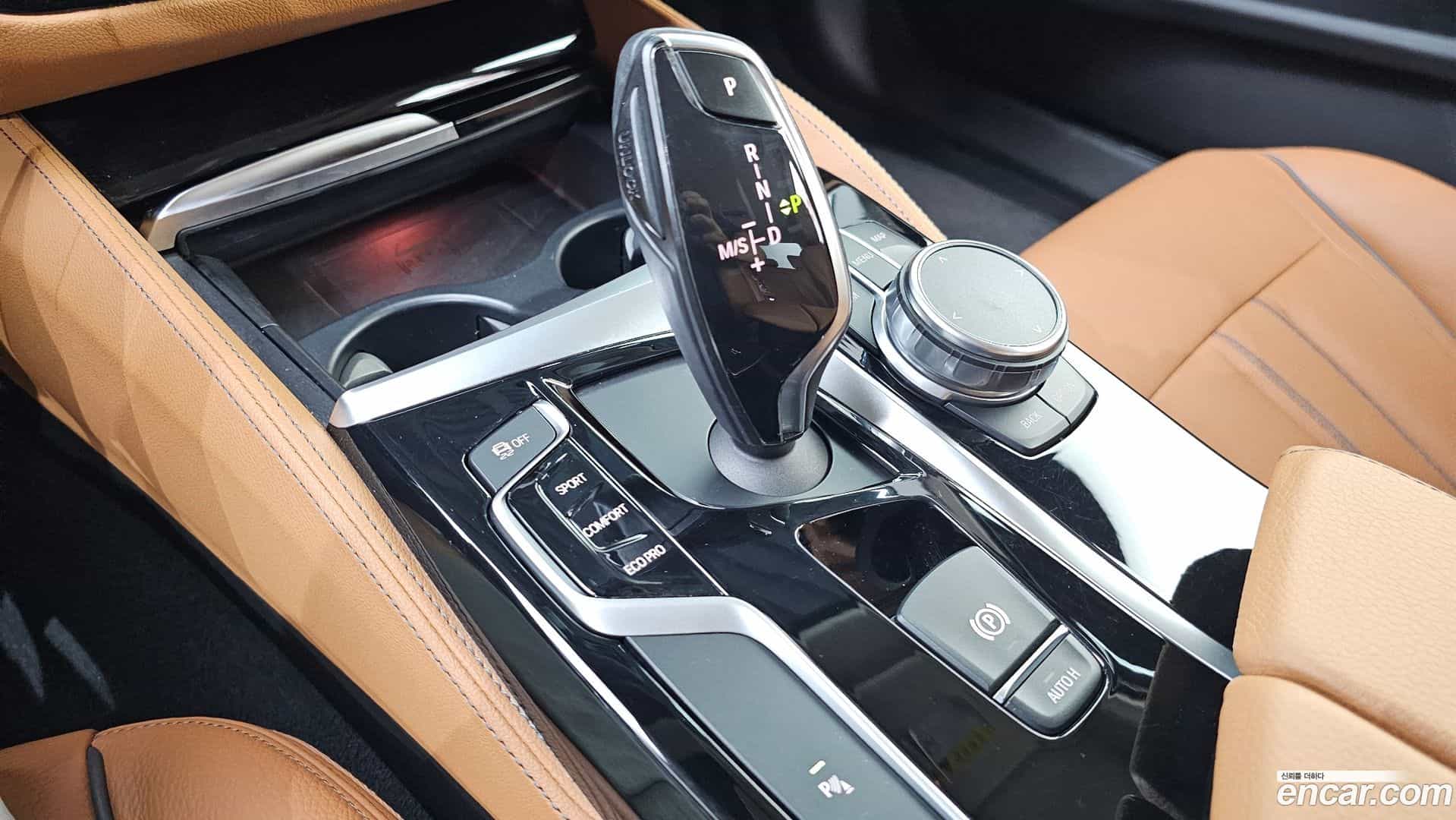 5-Series BMW 2018.4-INNER-009
