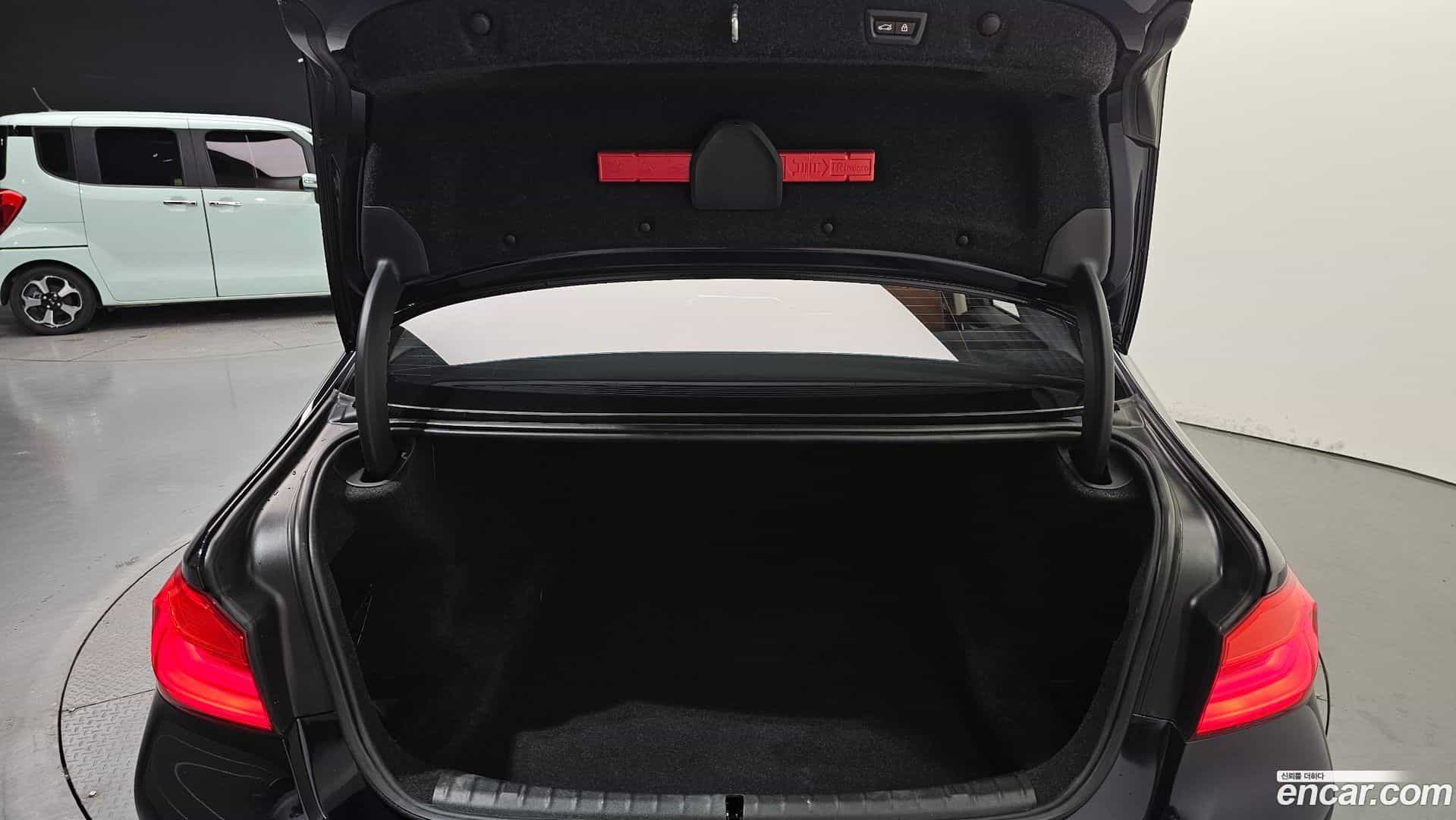 5-Series BMW 2018.4-OPTION-024