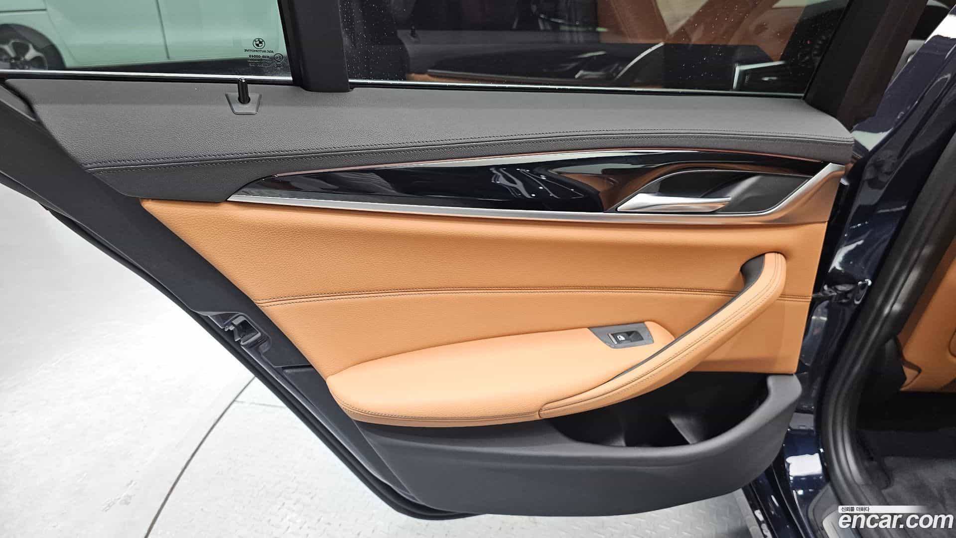 5-Series BMW 2018.4-INNER-035