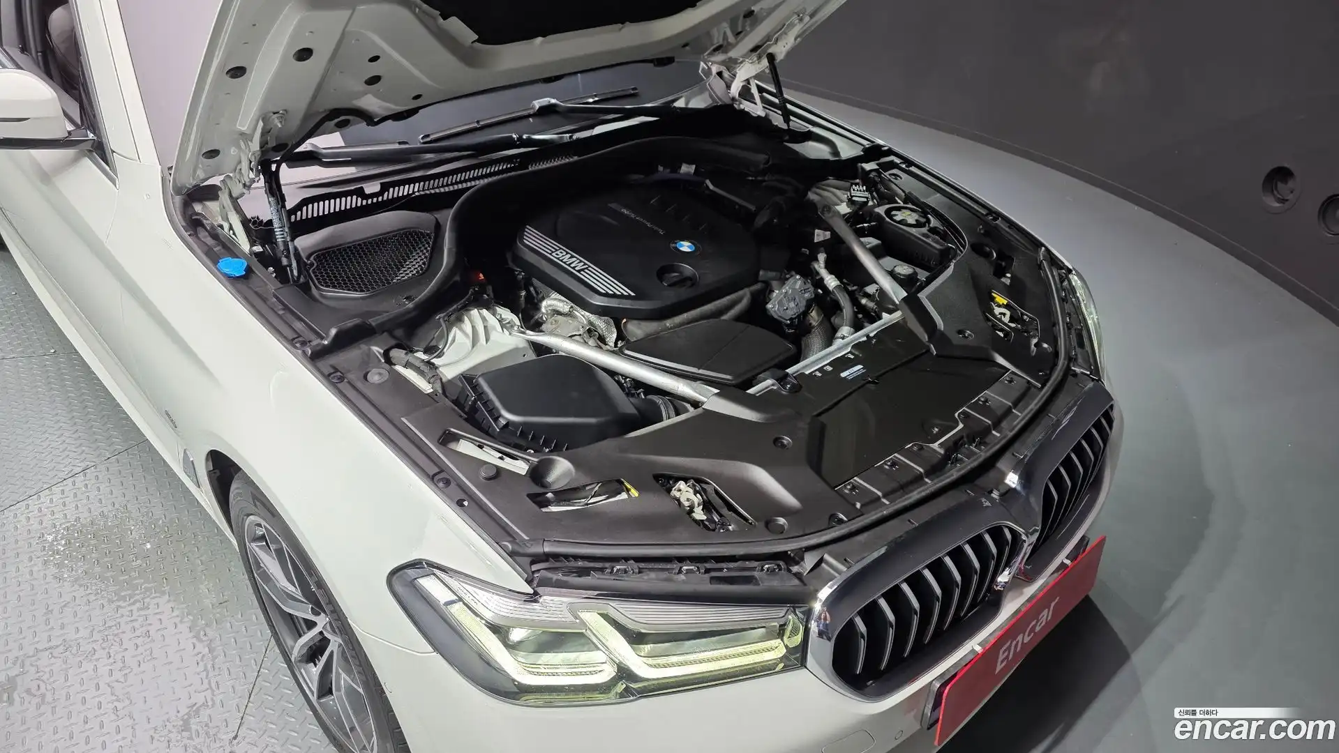 5-Series BMW 2022.9-OUTER-006