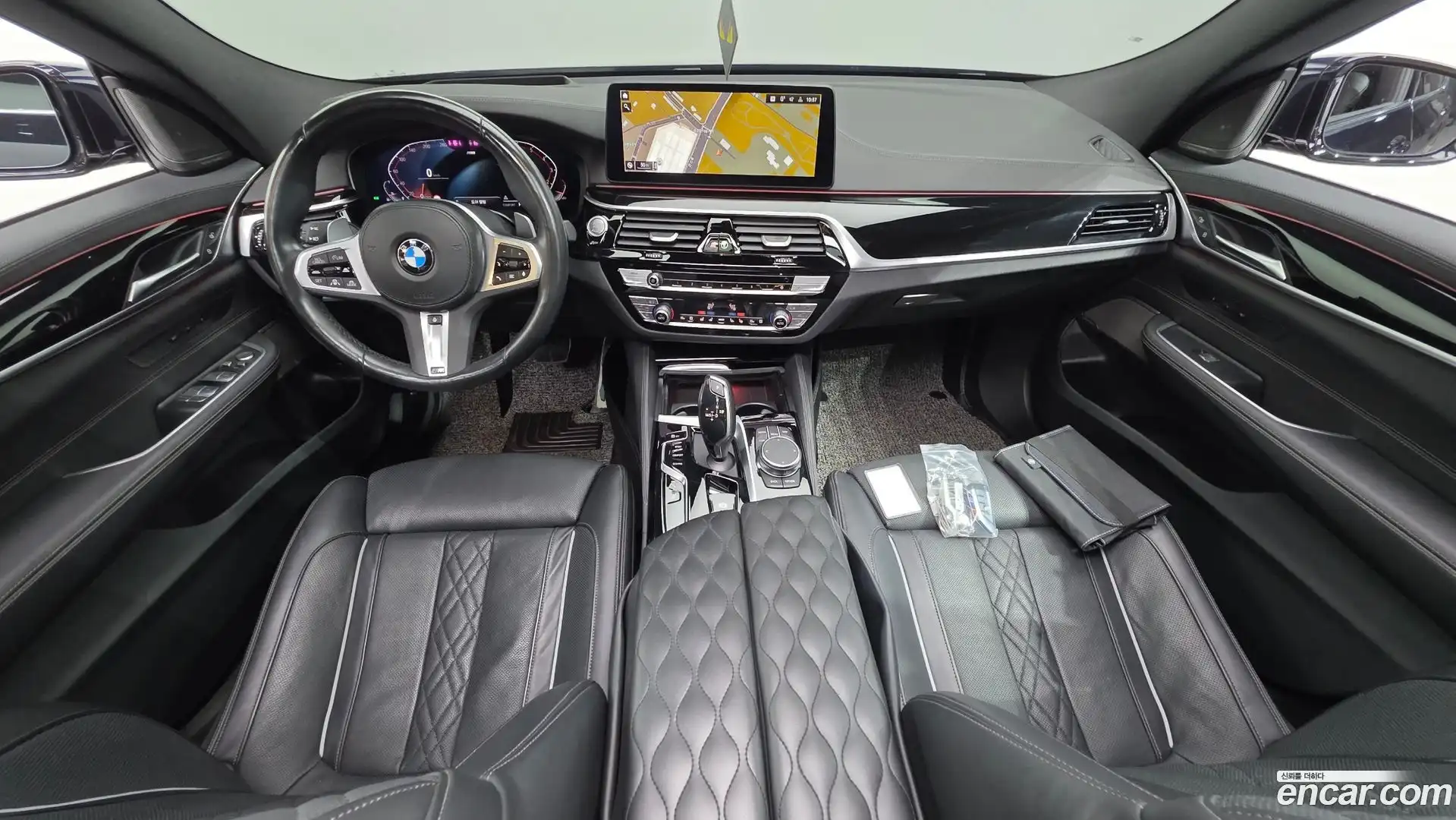 Gran Turismo BMW 2022.11-INNER-007