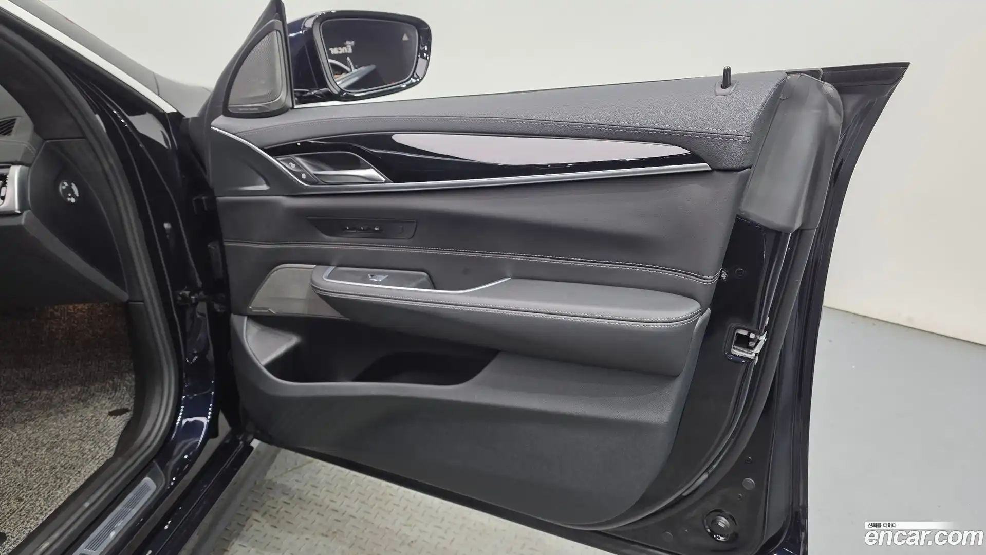 Gran Turismo BMW 2022.11-INNER-034