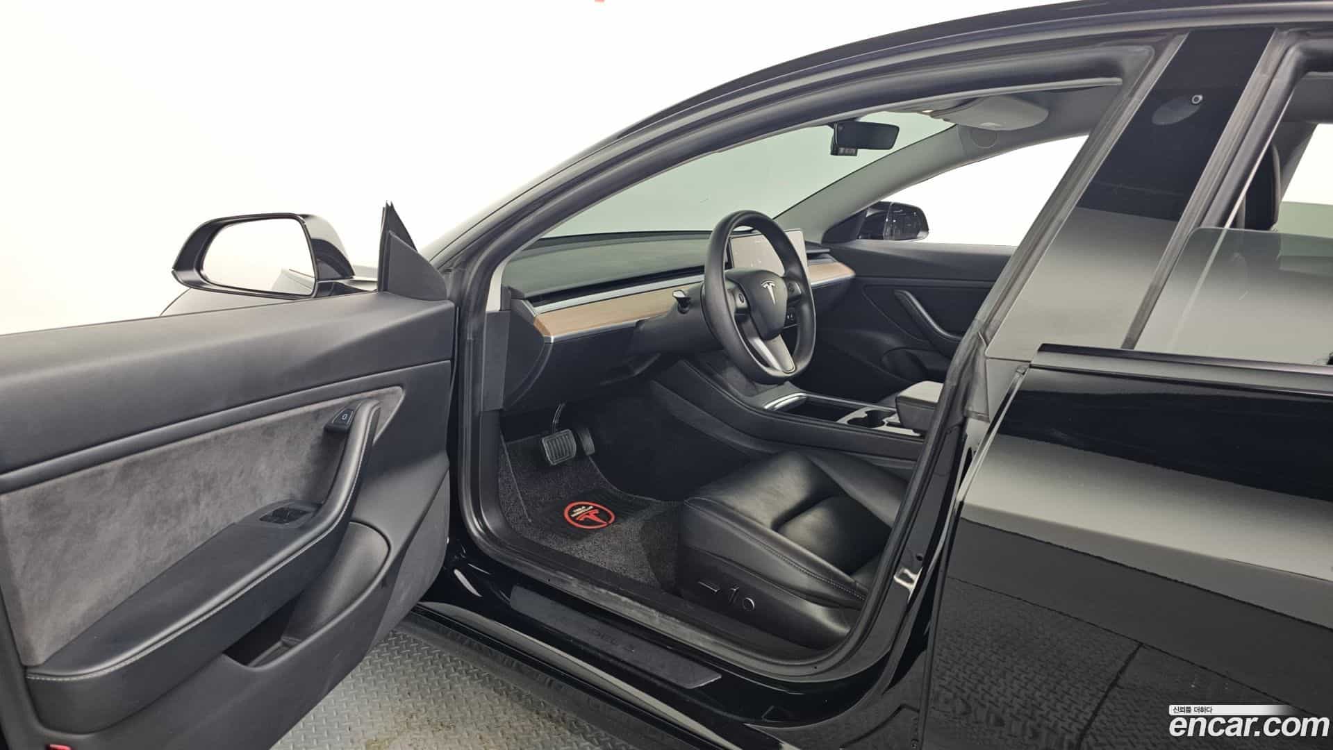 Model 3 Tesla 2021.2-INNER-010