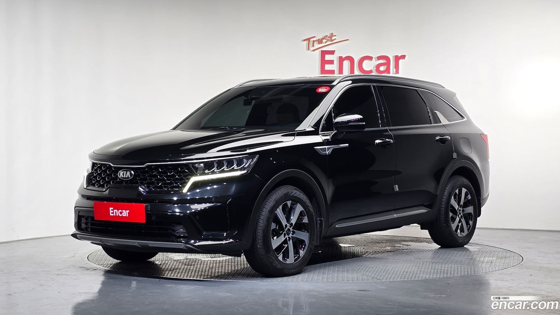 Main__Slider__Photo:Sorento Kia 2020.6-0
