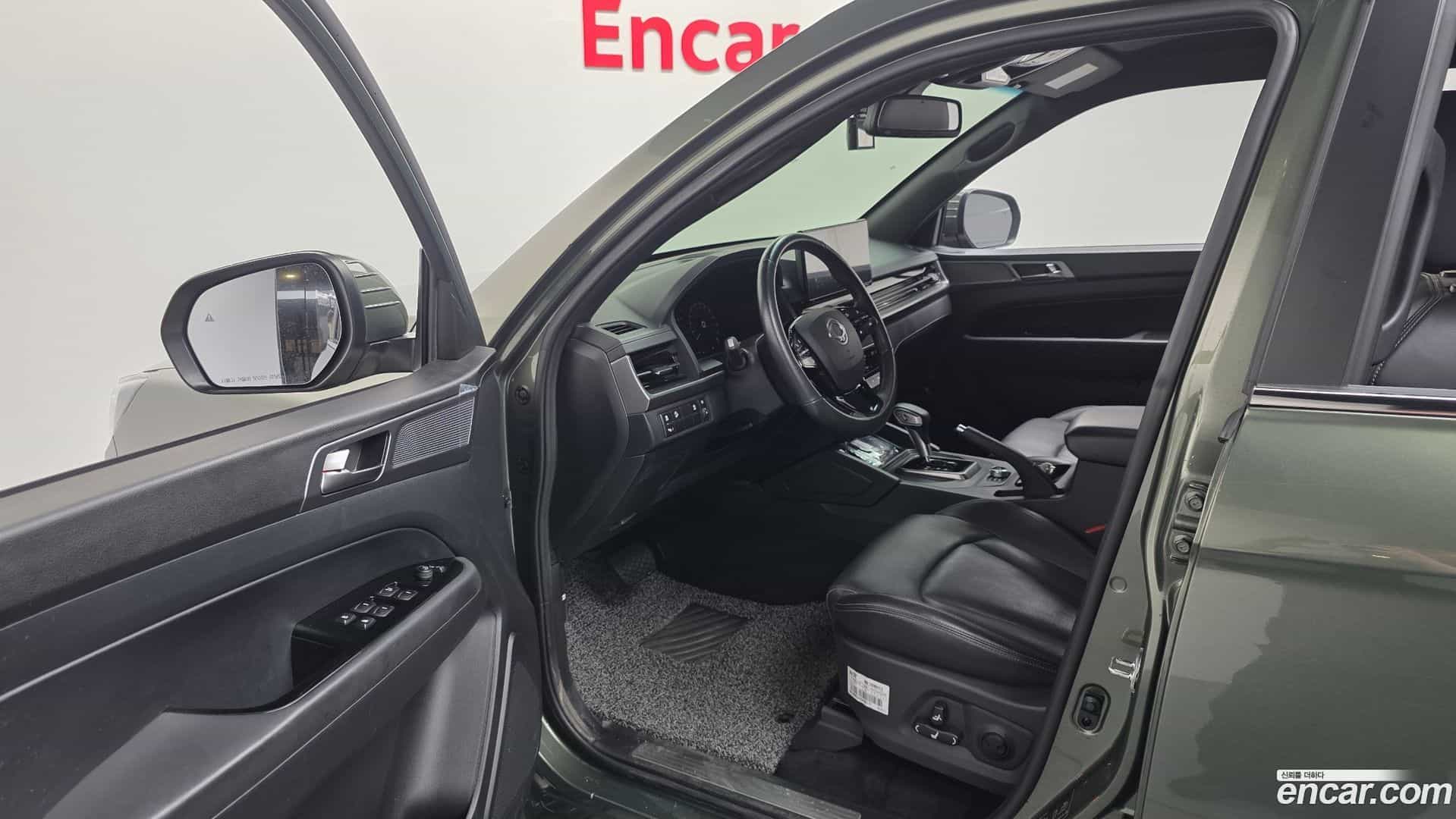 Rexton KG Mobility 2024.7-INNER-010