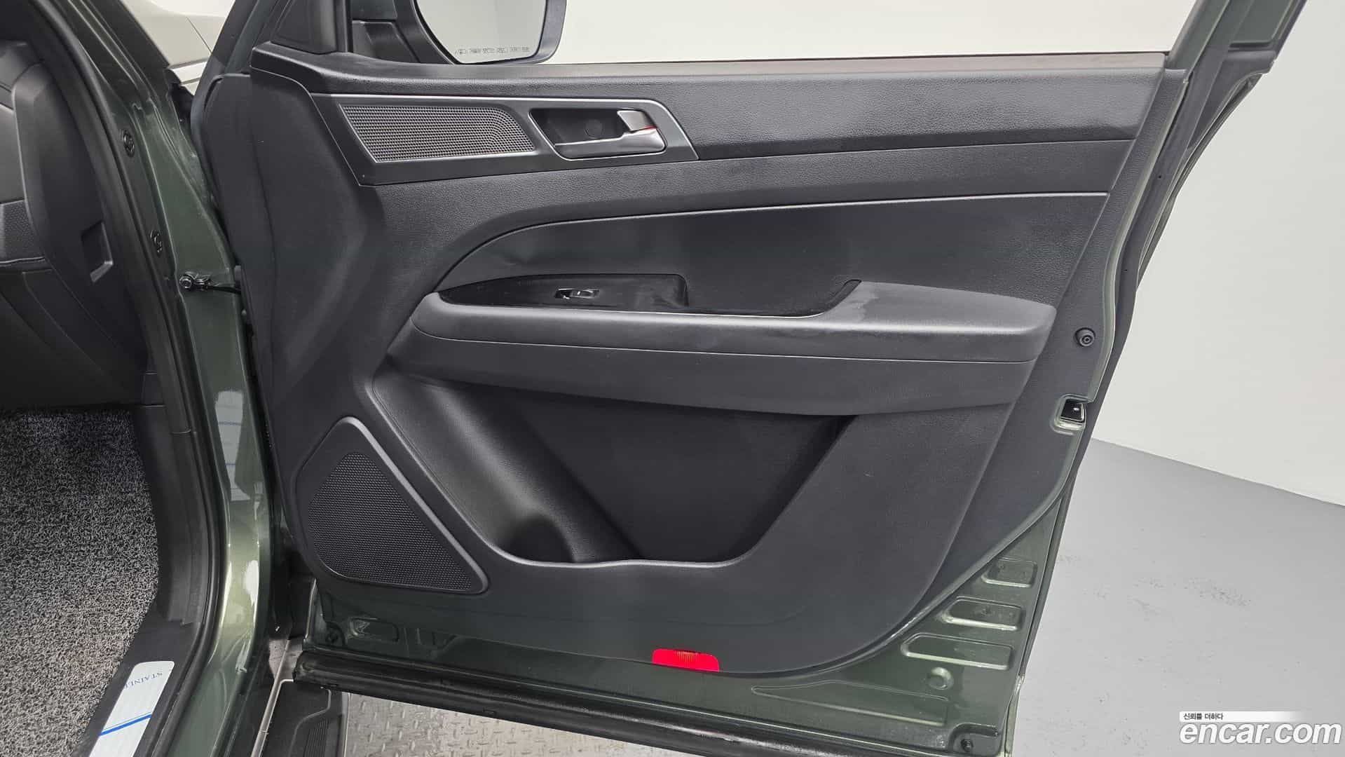 Rexton KG Mobility 2024.7-INNER-035