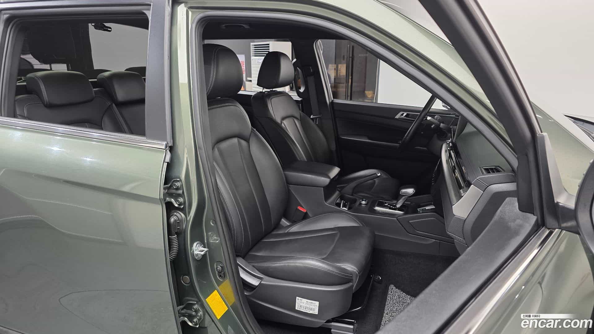 Rexton KG Mobility 2024.7-INNER-036