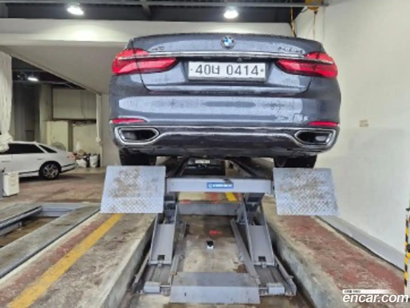 7-Series BMW 2016.4-OUTER-002