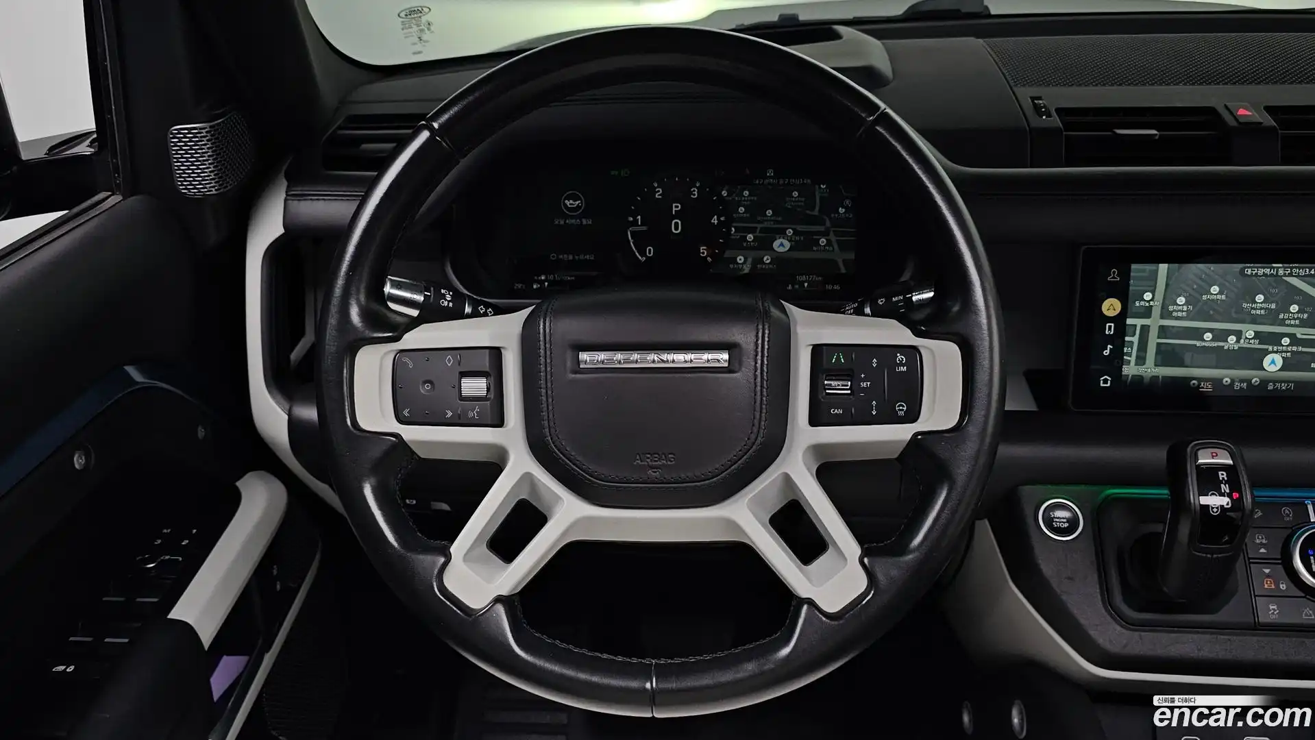 Defender Land Rover 2021.11-OPTION-017