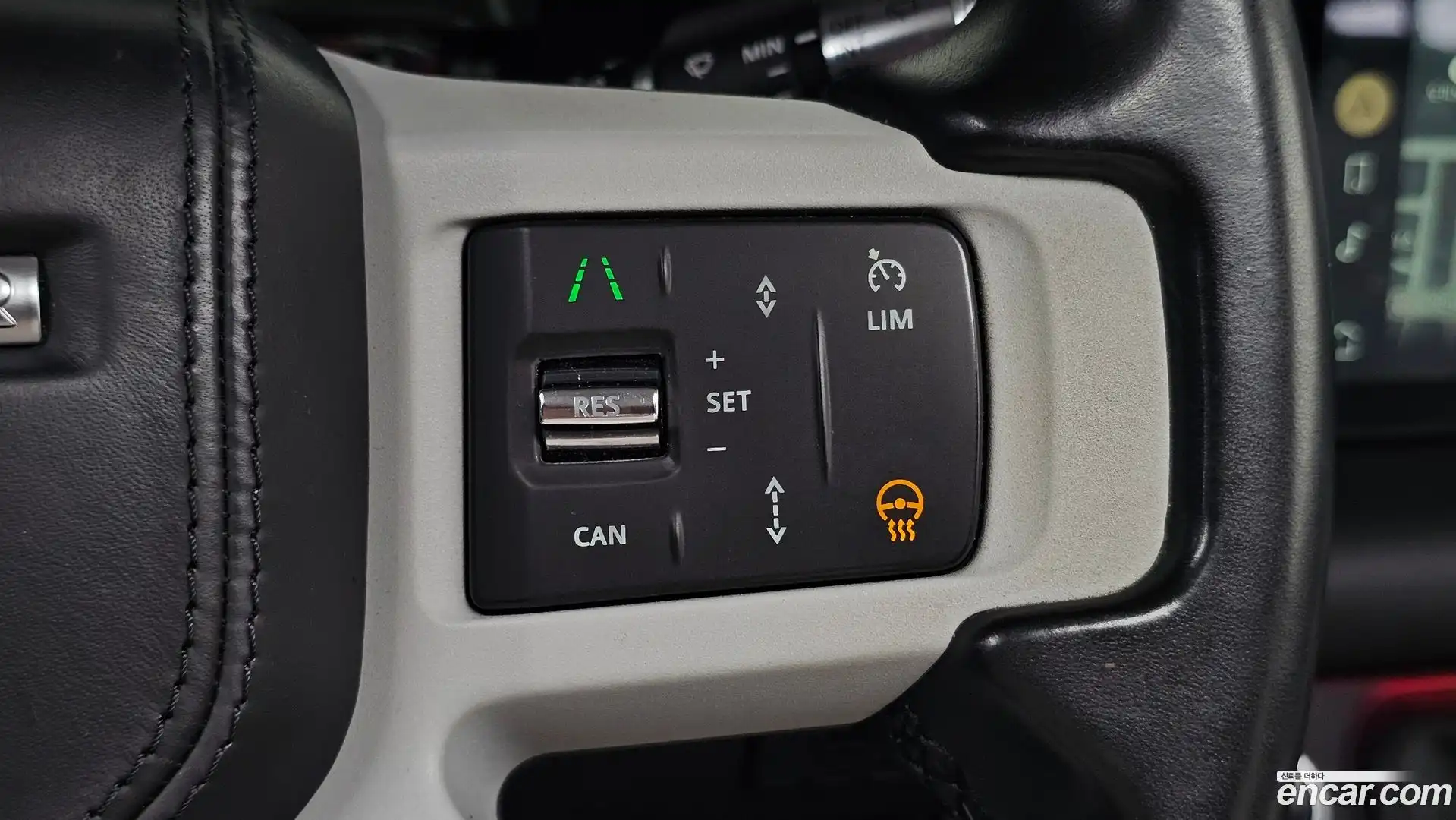 Defender Land Rover 2021.11-OPTION-018