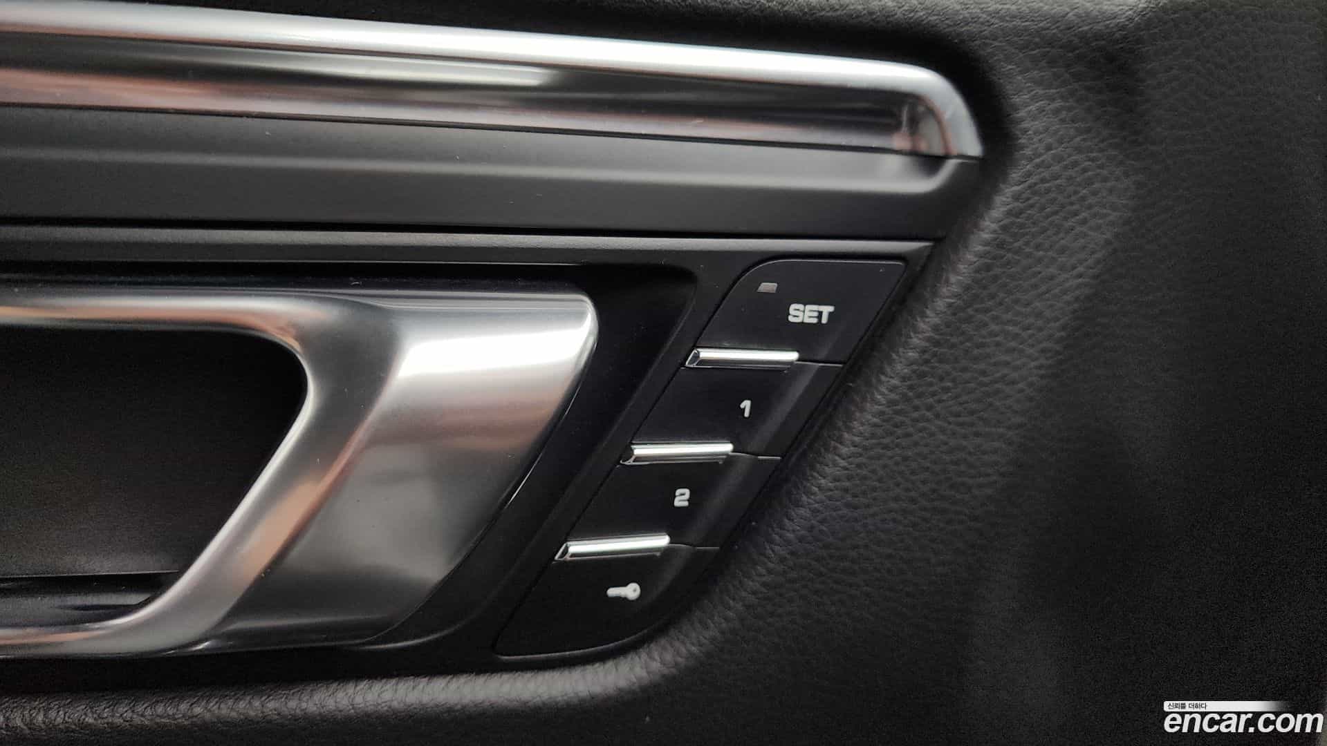 Macan Porsche 2014.10-OPTION-021