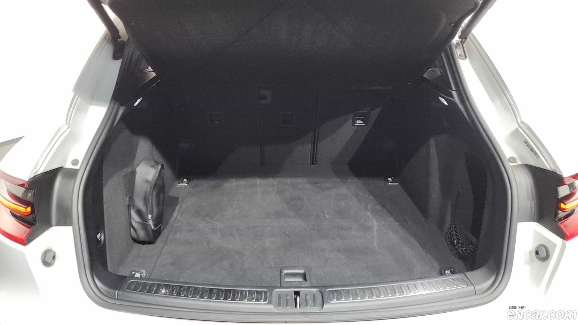 Macan Porsche 2014.10-OPTION-023