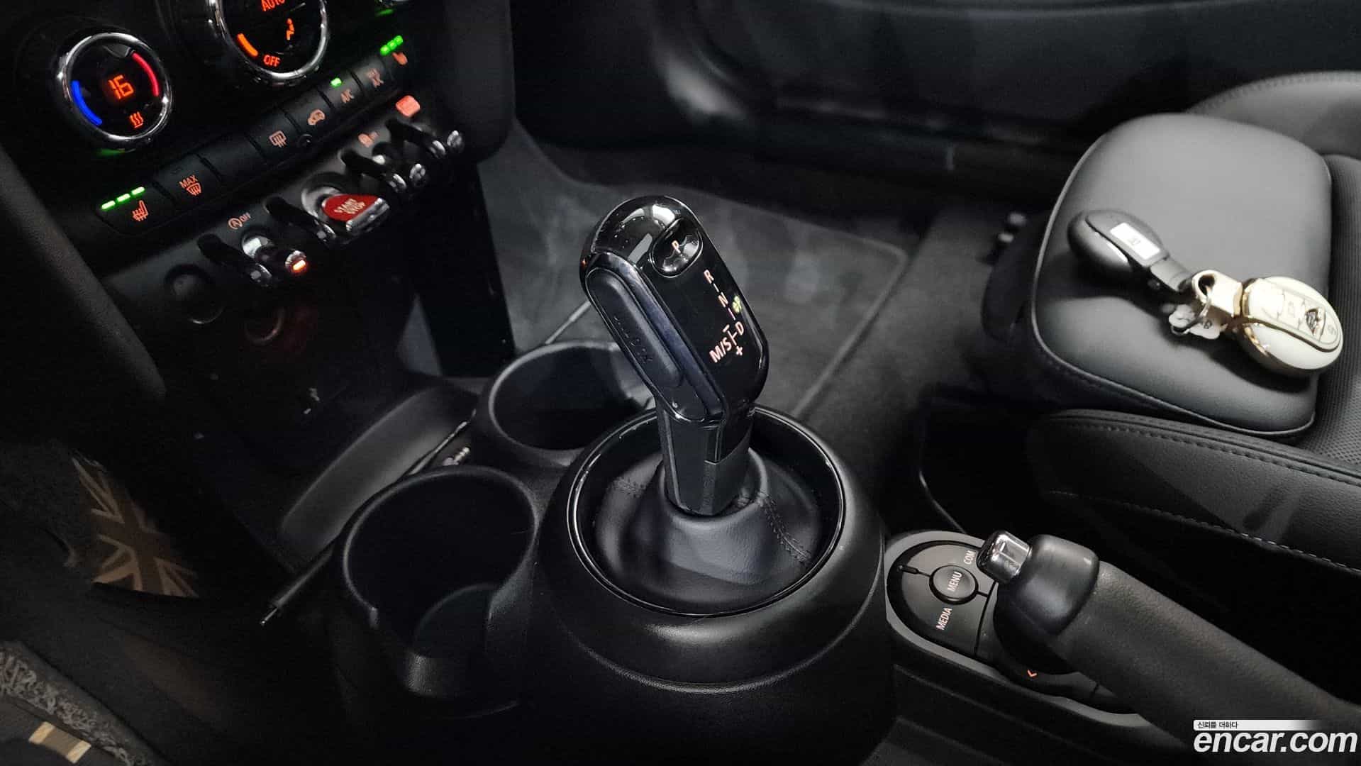 Cooper Mini 2021.6-INNER-009