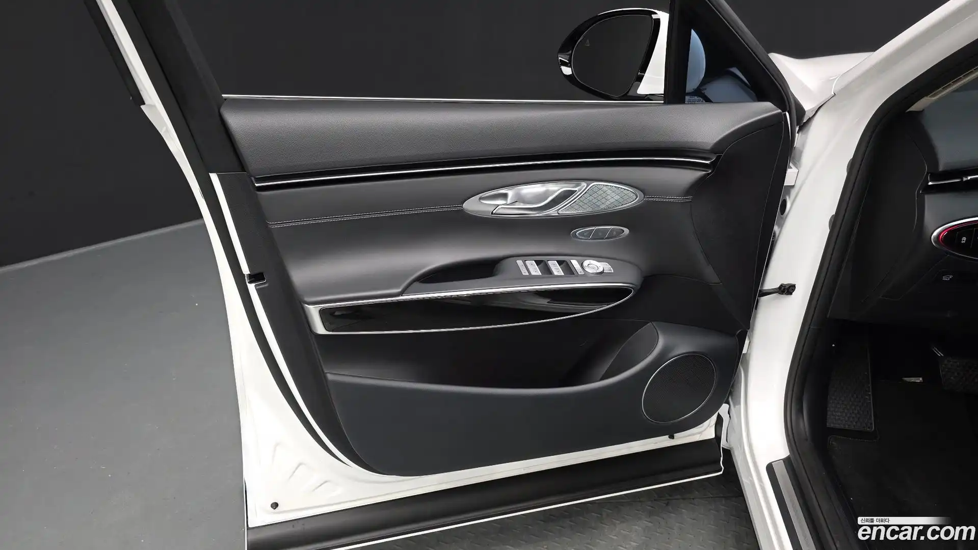 GV70 Genesis 2022.2-INNER-034