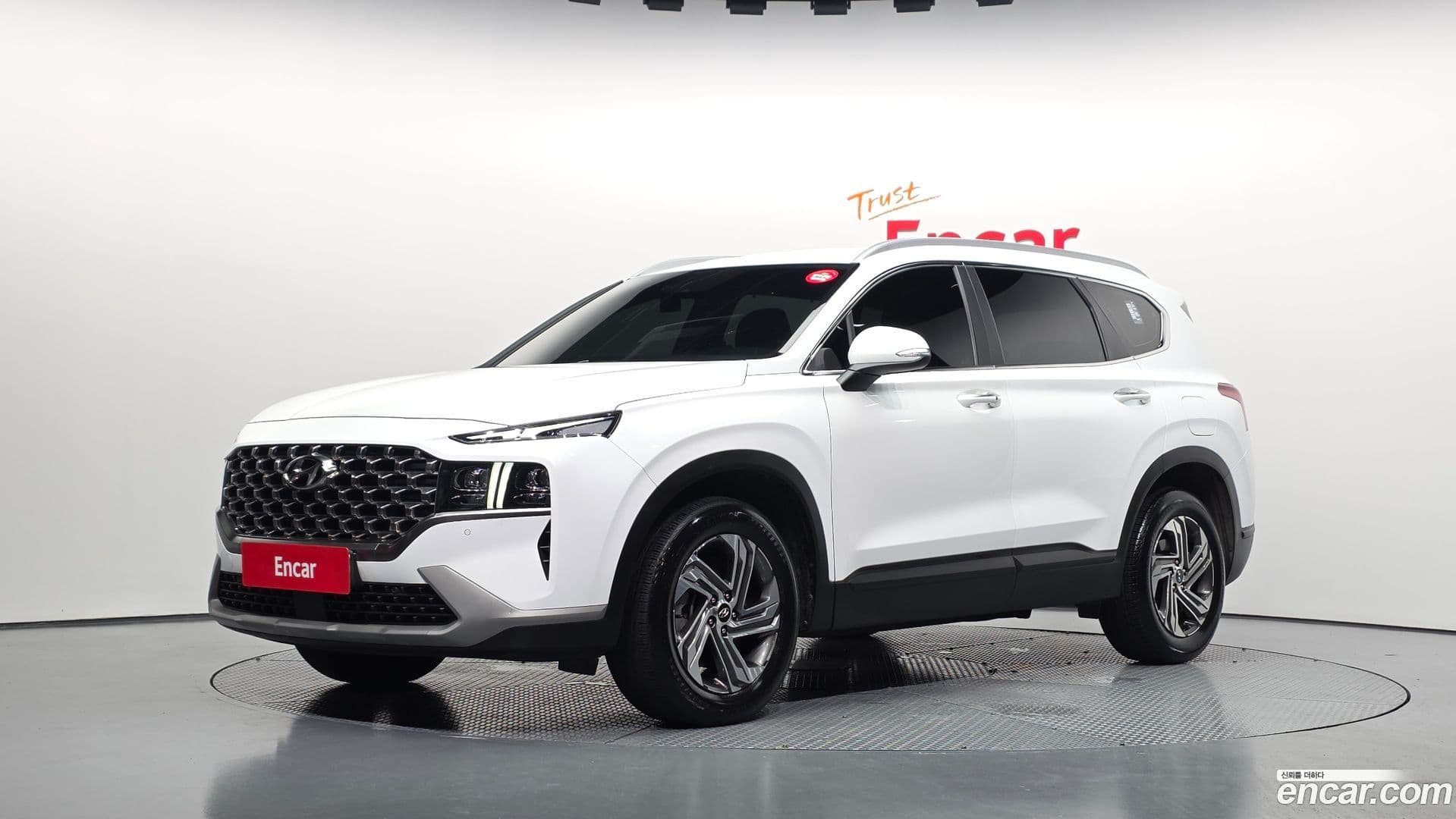 Main__Slider__Photo:Santafe Hyundai 2022.5-0