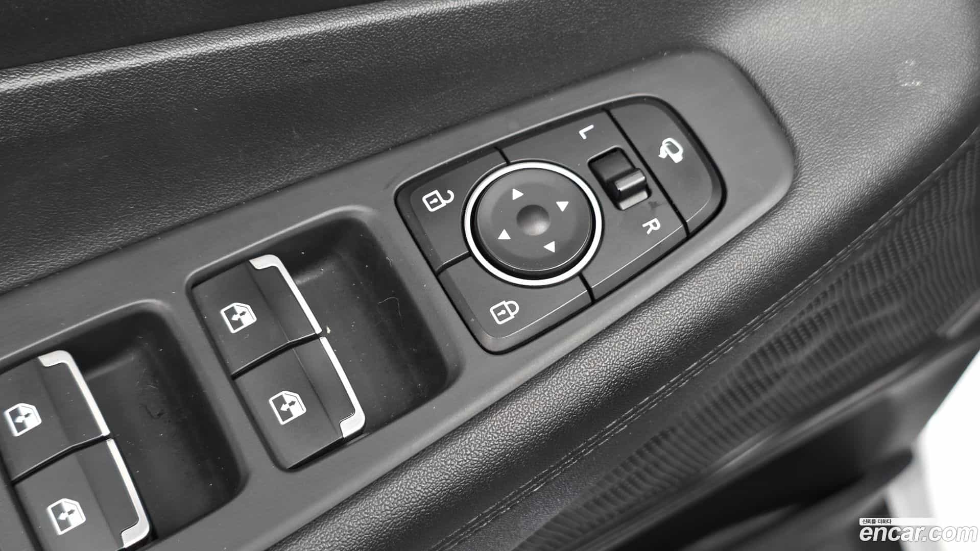 Santafe Hyundai 2022.5-OPTION-042