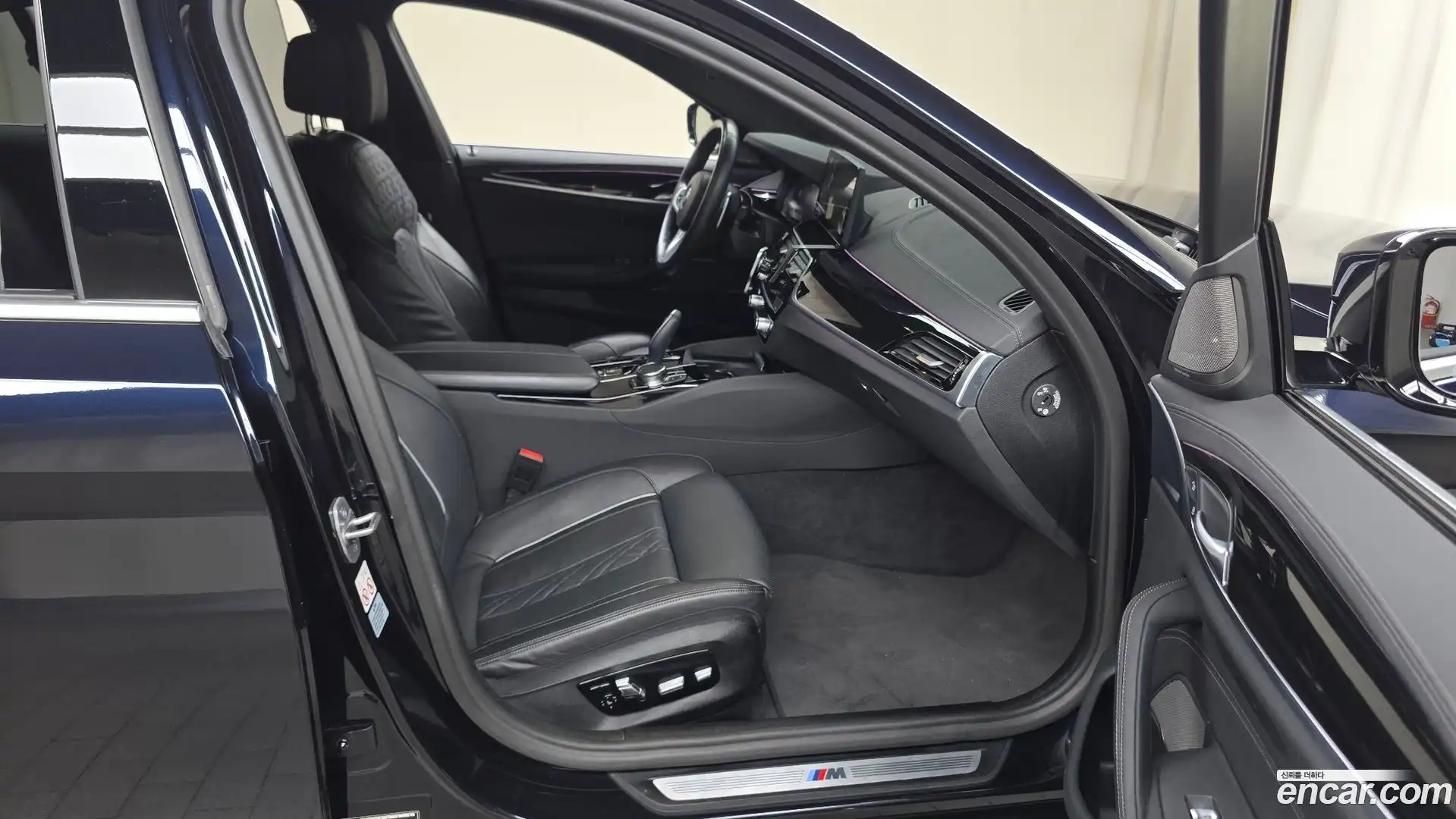 5-Series BMW 2022.7-INNER-036
