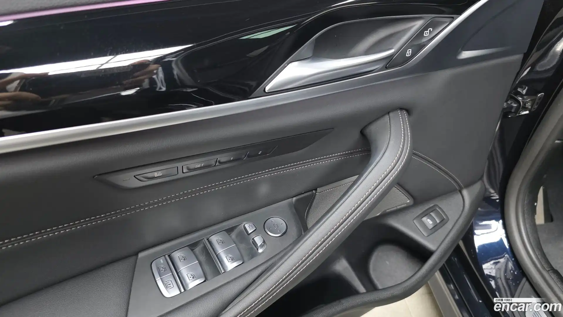 5-Series BMW 2022.7-OPTION-042
