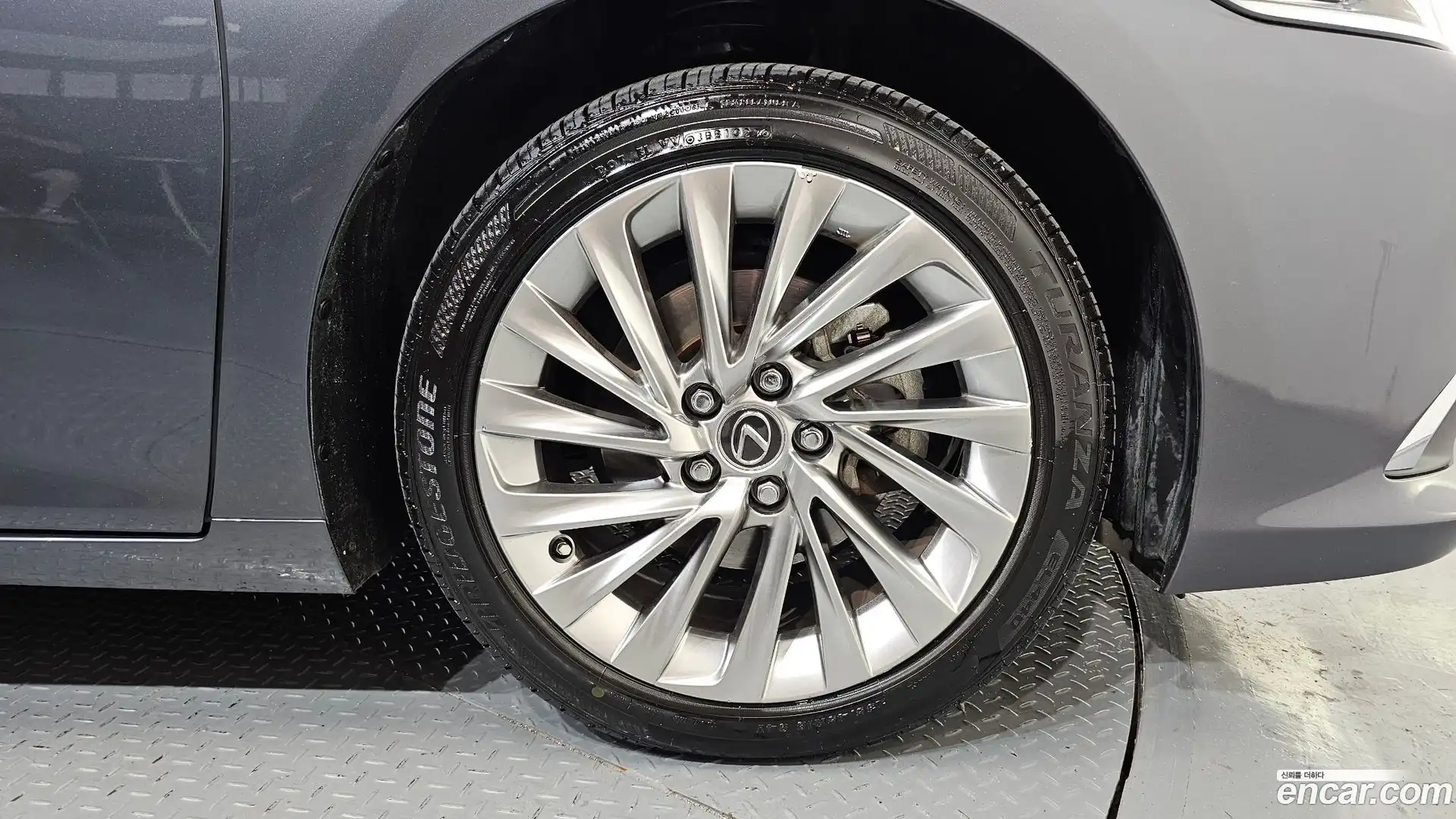 ES Lexus 2021.8-OUTER-031