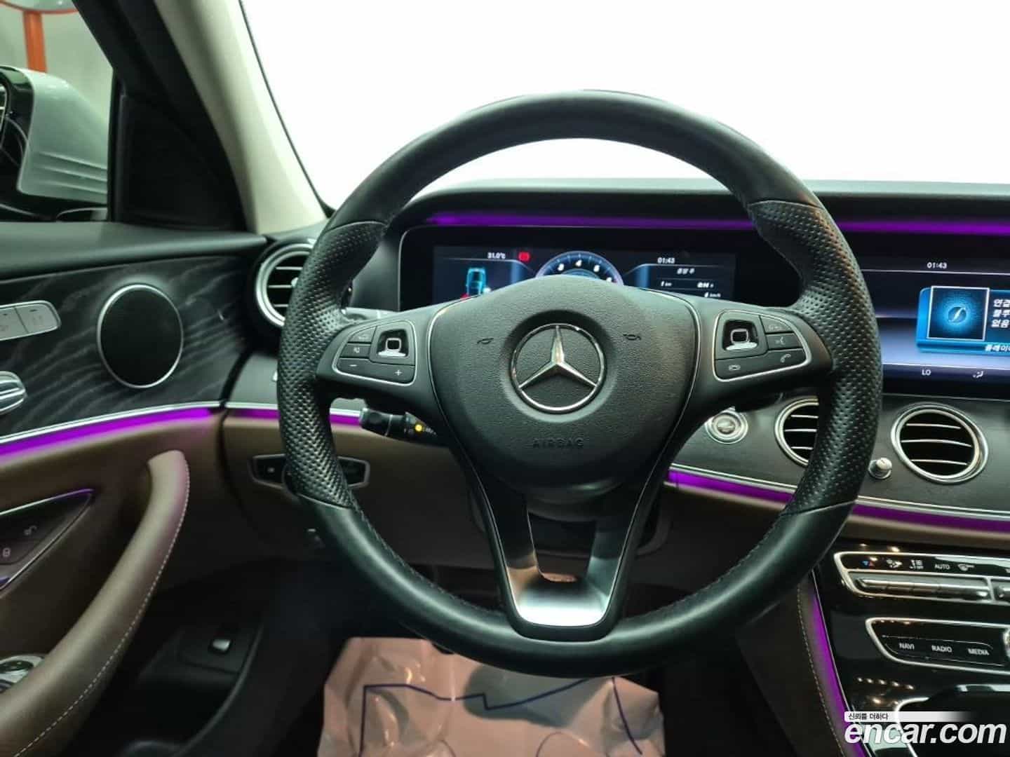E-Class Mercedes-Benz 2016.6-INNER-009