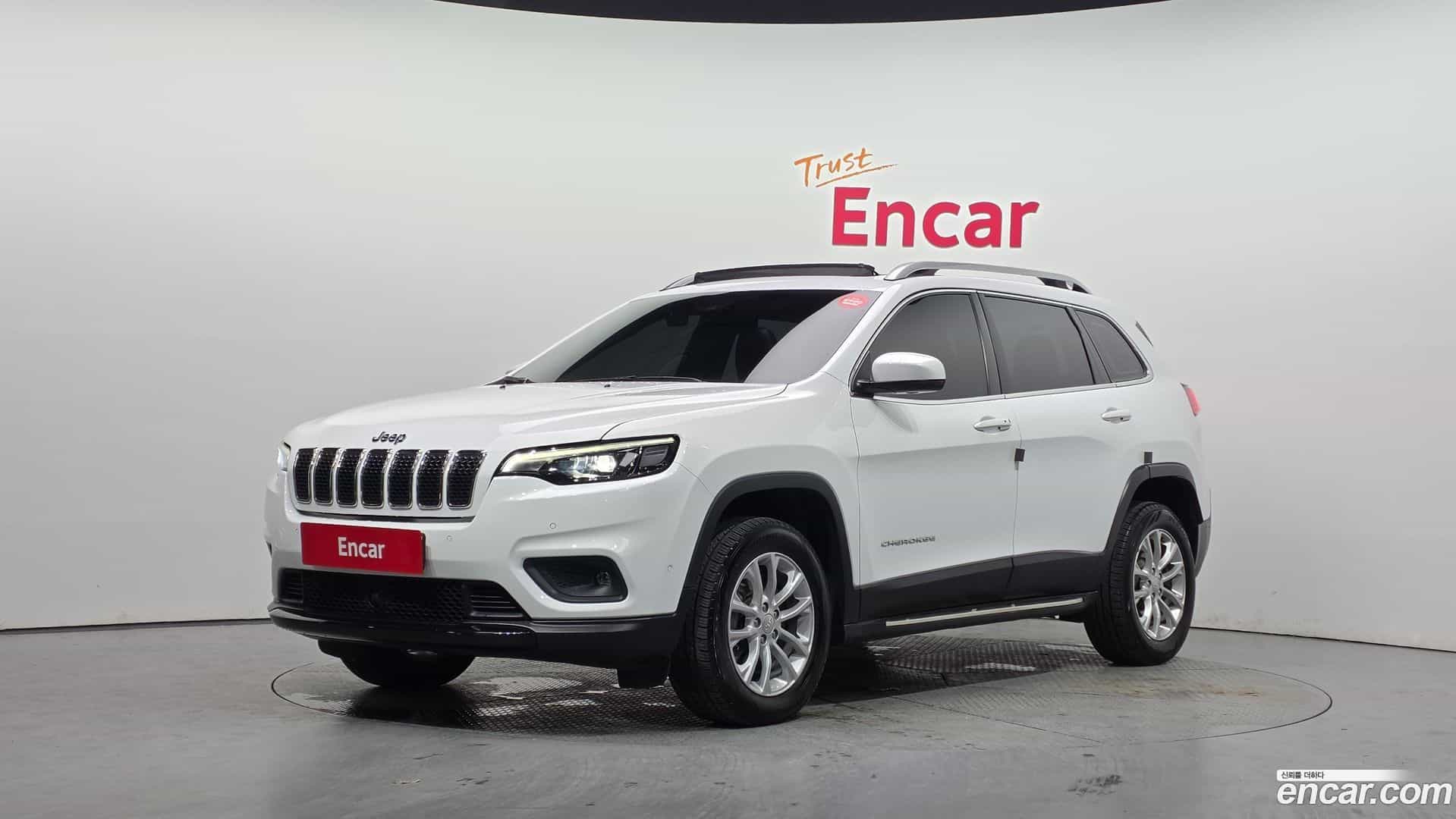 Cherokee Jeep 2019.1-OUTER-001