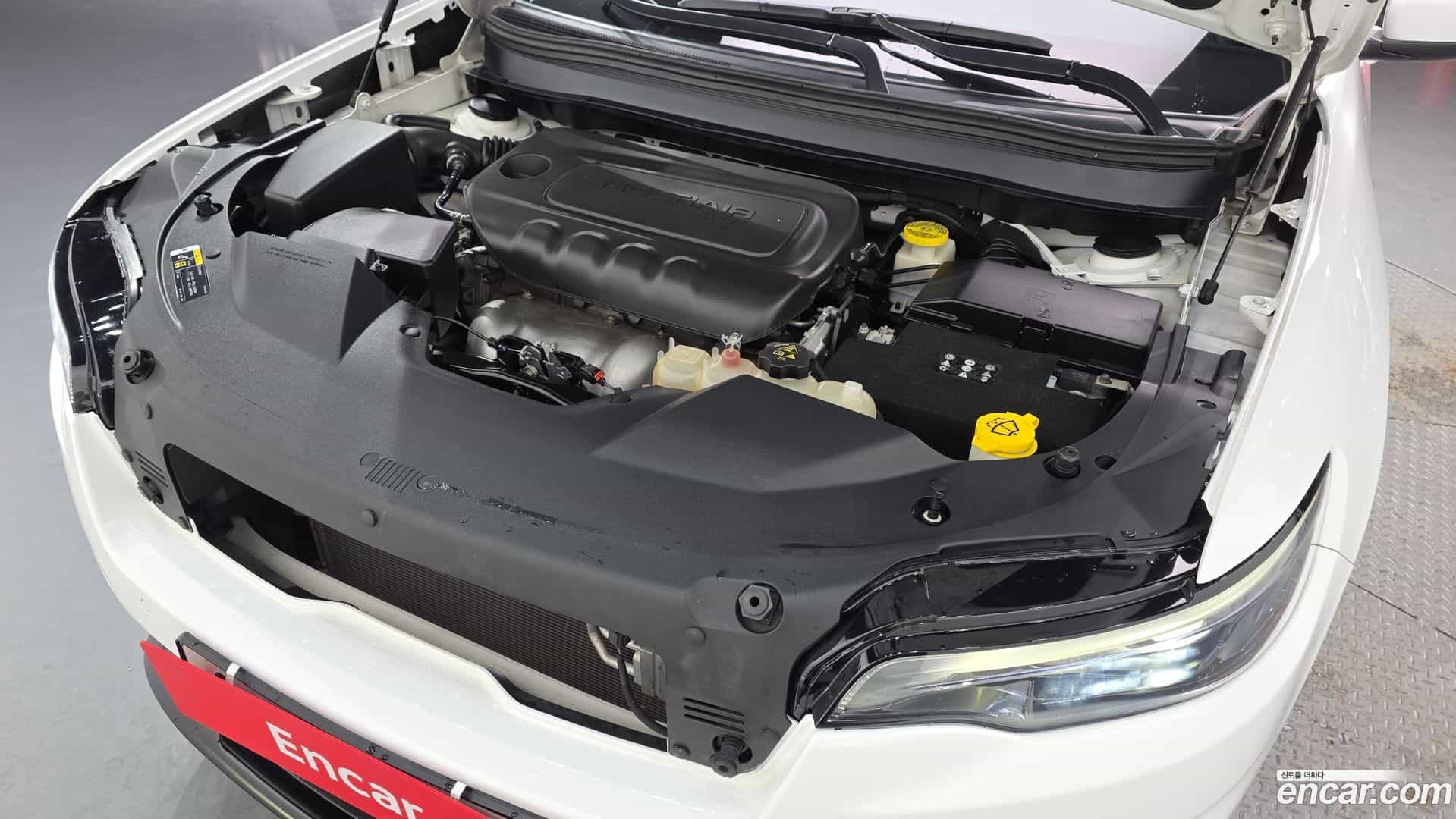 Cherokee Jeep 2019.1-OUTER-006