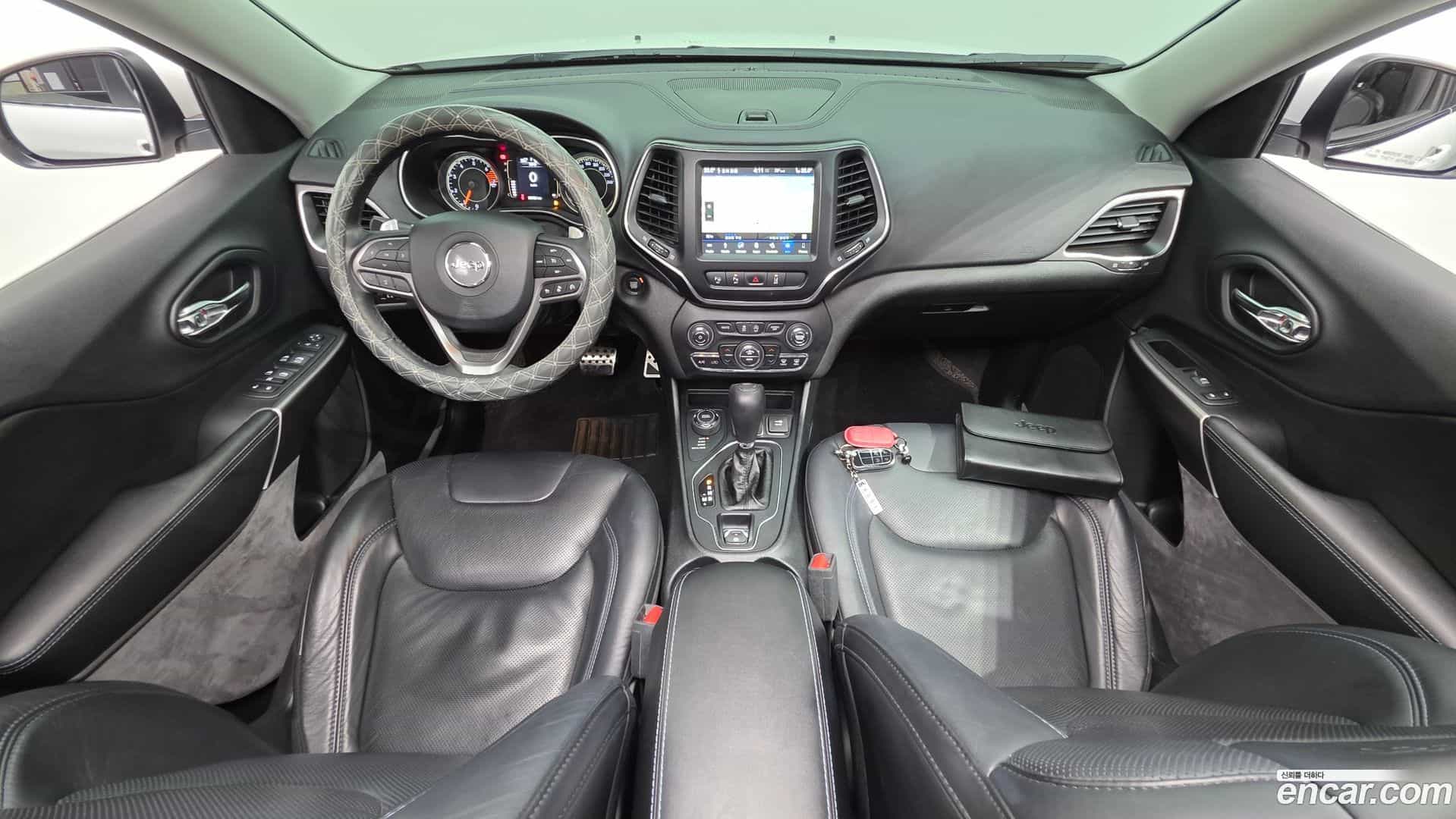 Cherokee Jeep 2019.1-INNER-007