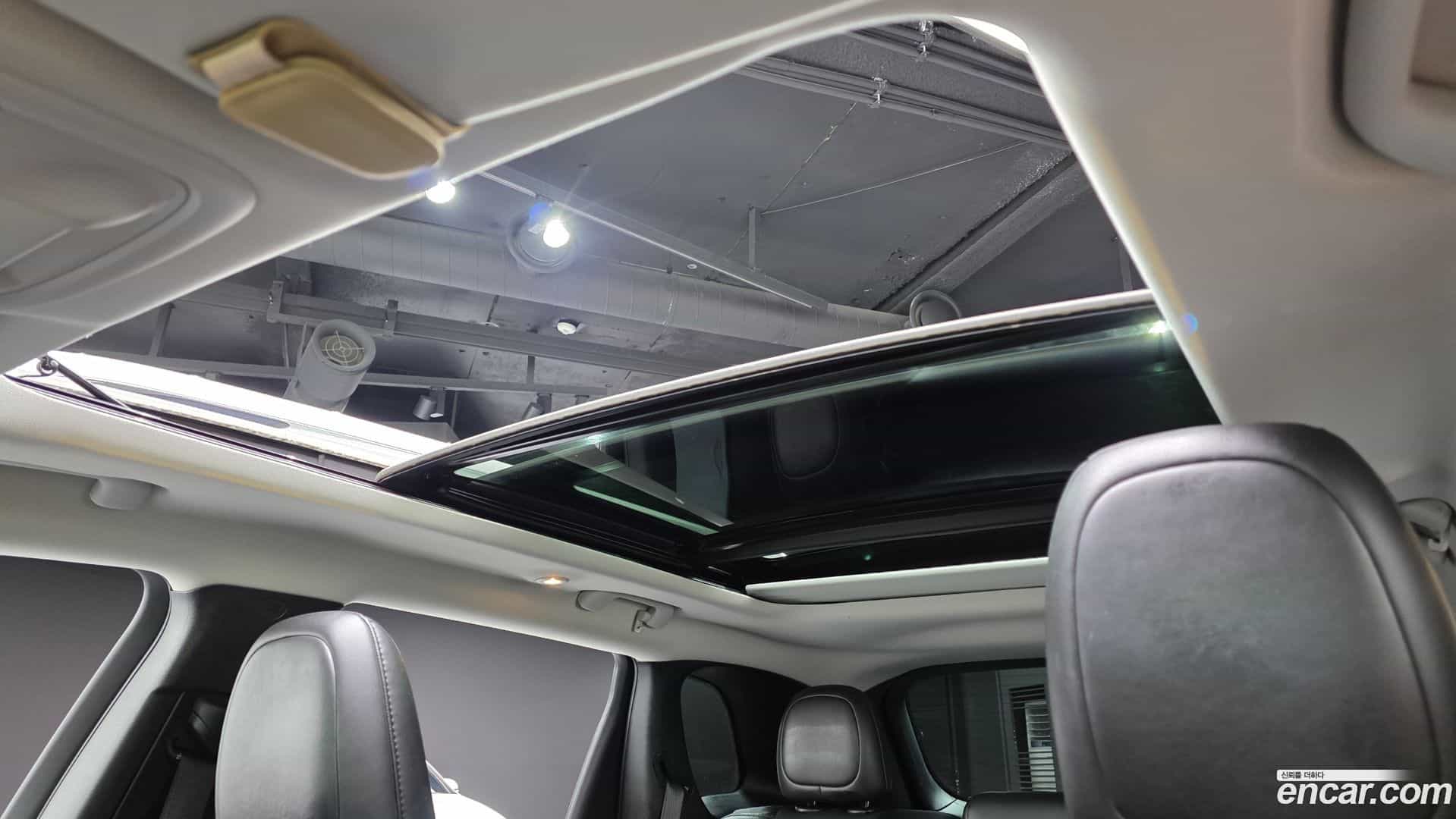 Cherokee Jeep 2019.1-OPTION-020