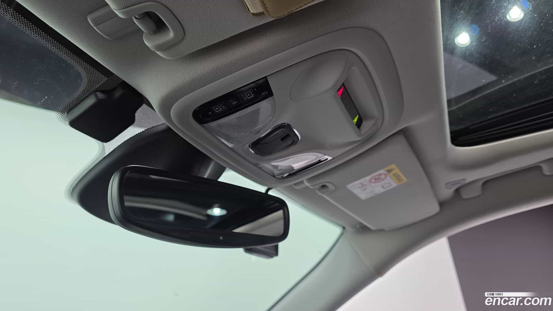 Cherokee Jeep 2019.1-OPTION-024