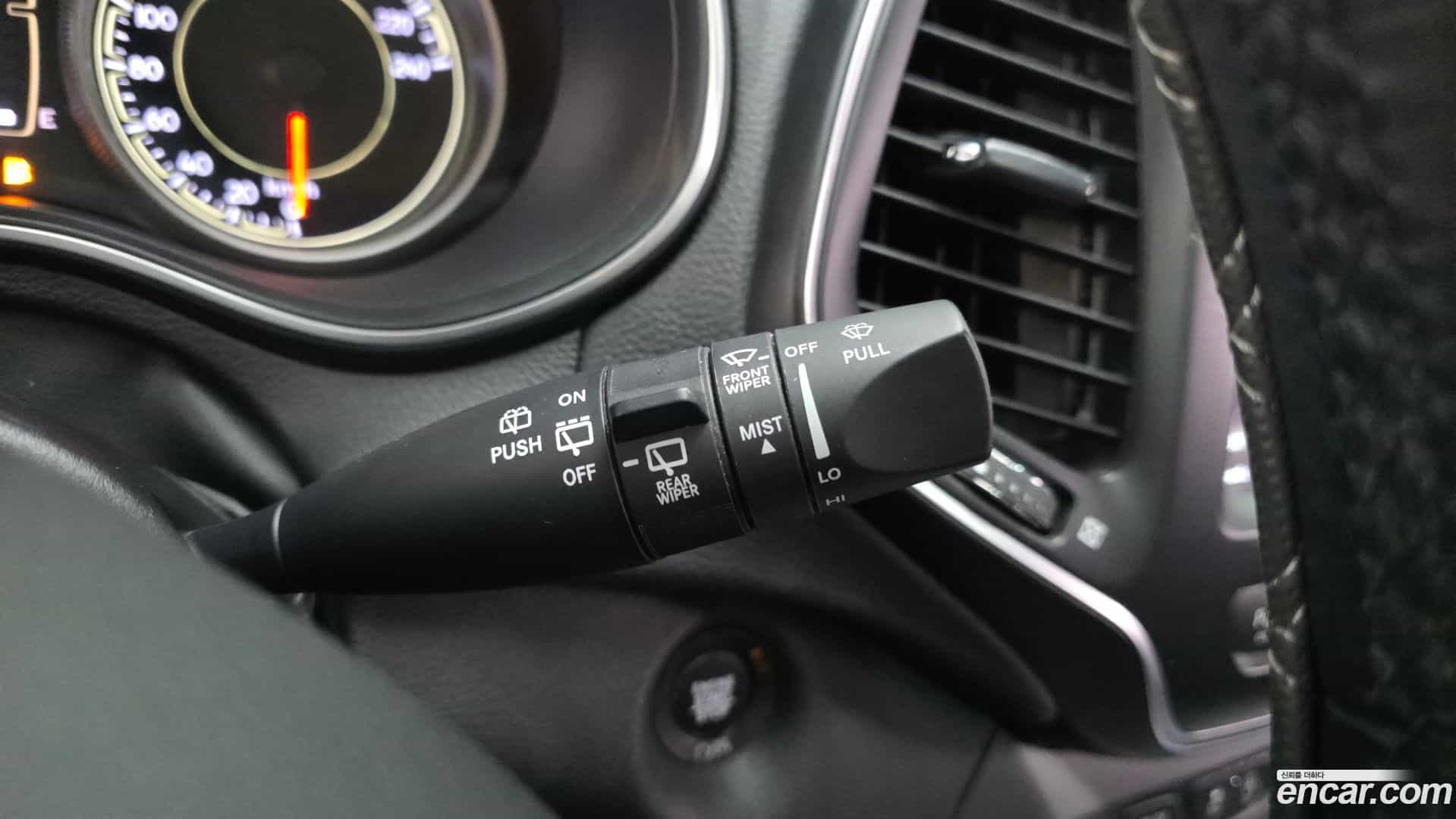 Cherokee Jeep 2019.1-OPTION-041