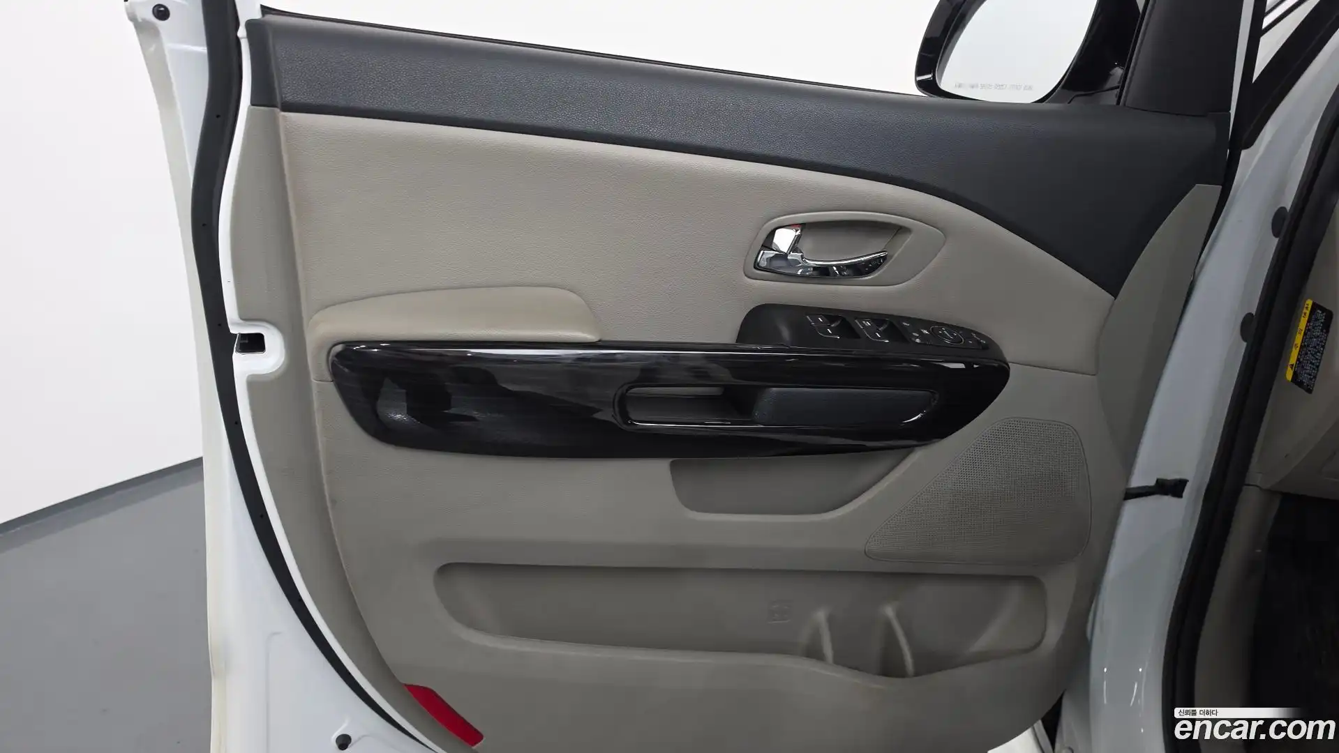 Canival Kia 2019.2-INNER-034