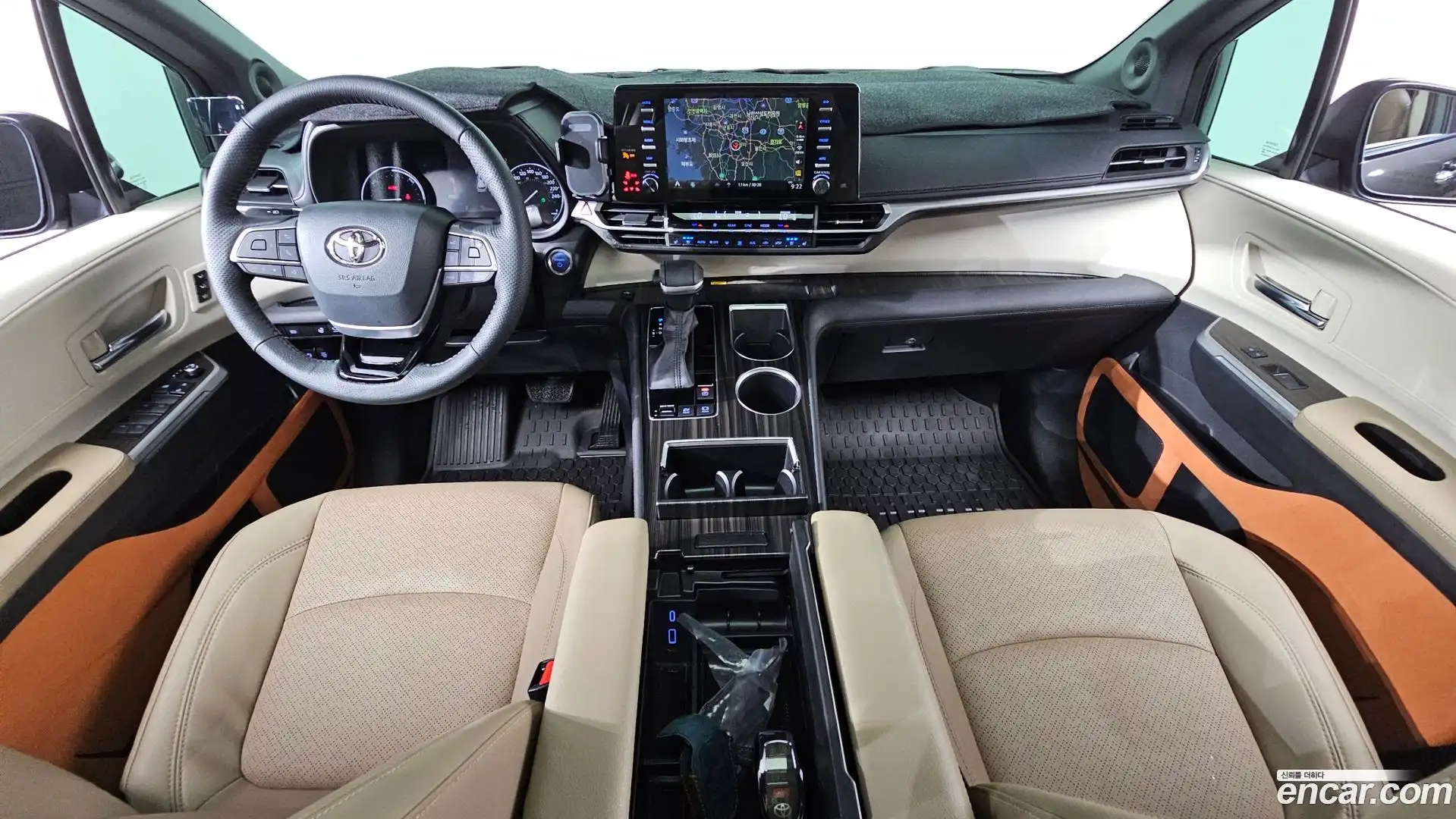 Sienna Toyota 2022.3-INNER-007