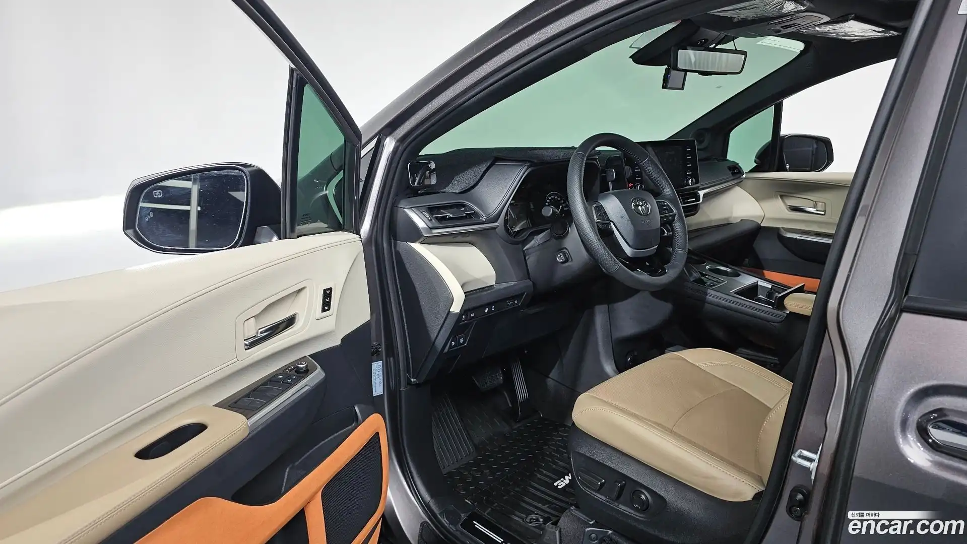 Sienna Toyota 2022.3-INNER-010
