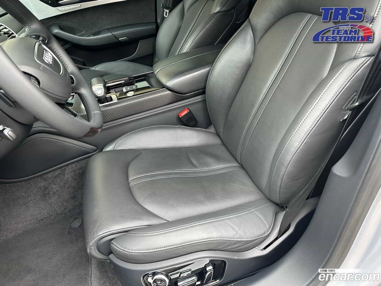 A8 Audi 2015.10-INNER-007