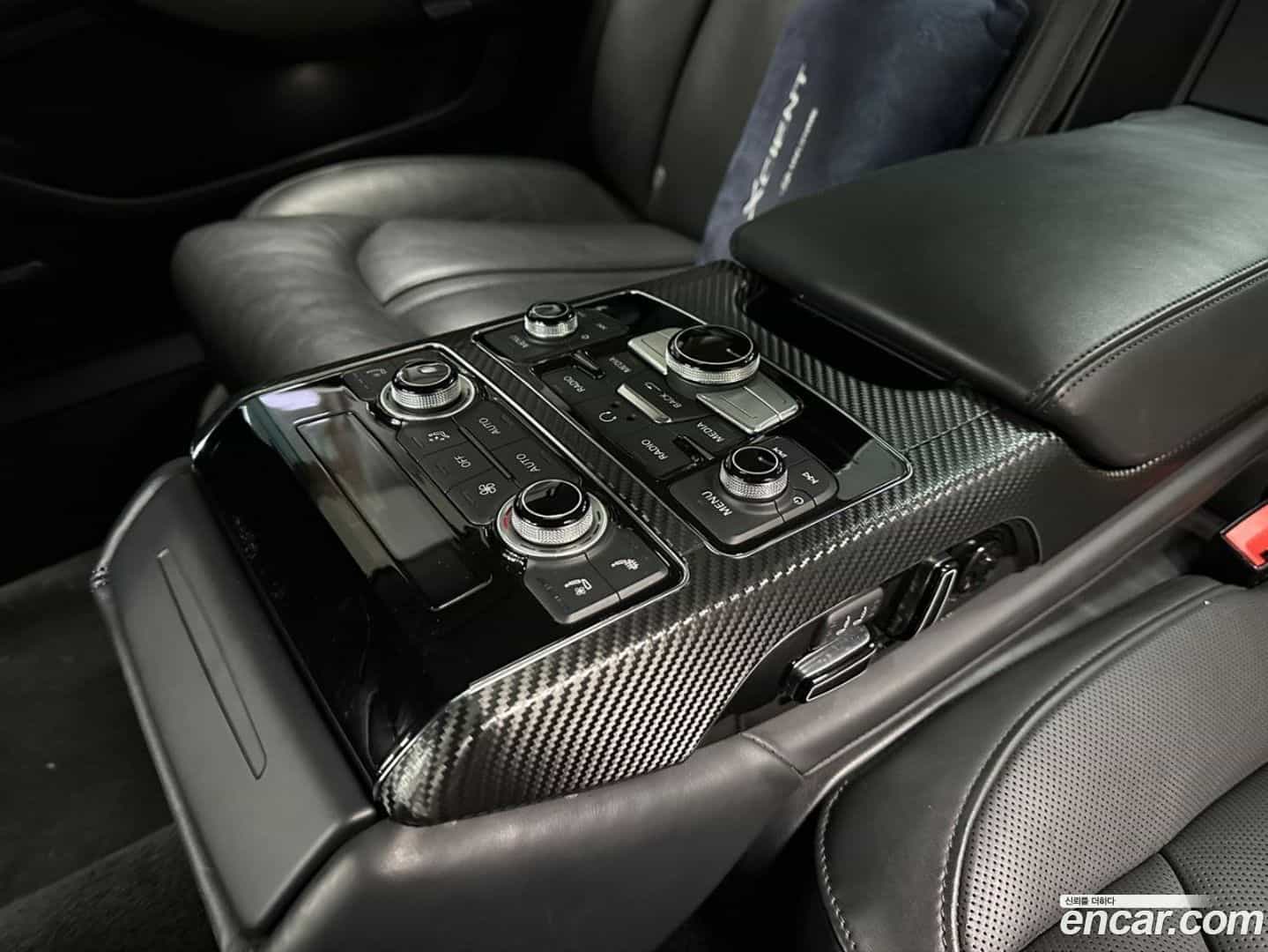 A8 Audi 2015.10-OPTION-016