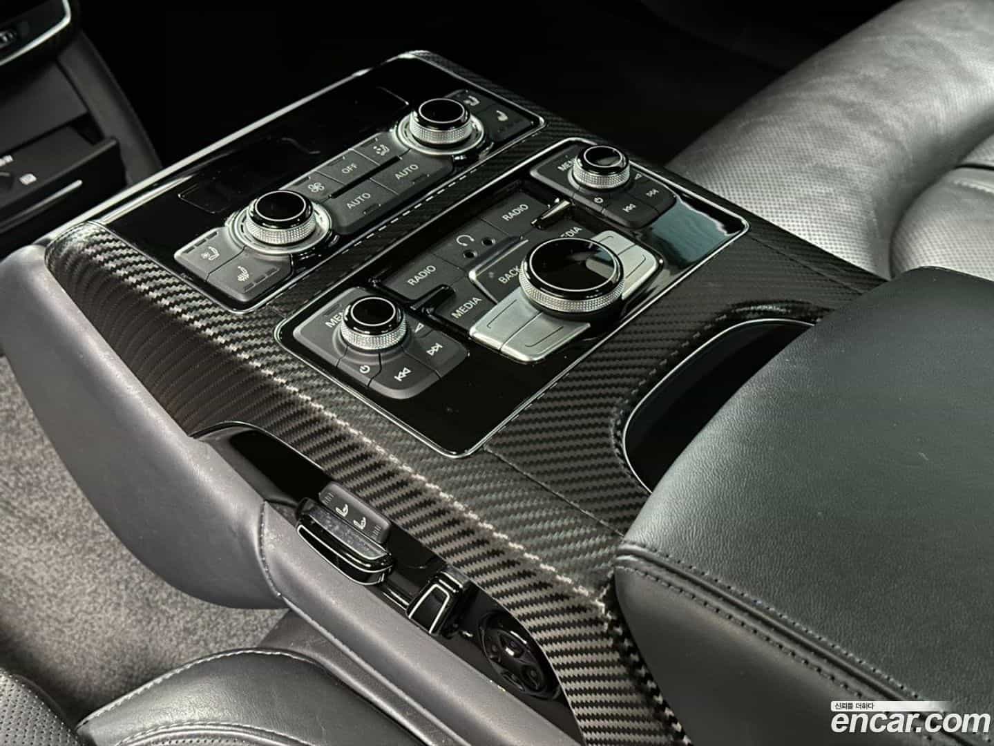 A8 Audi 2015.10-OPTION-020