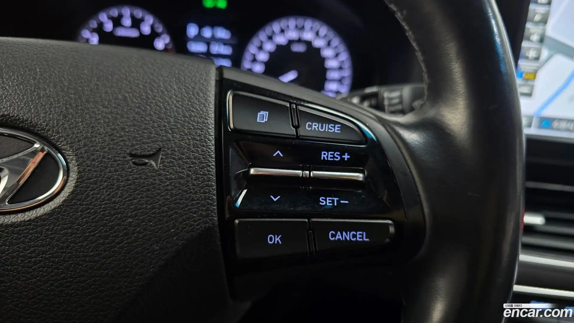 Grandeur Hyundai 2018.3-OPTION-021