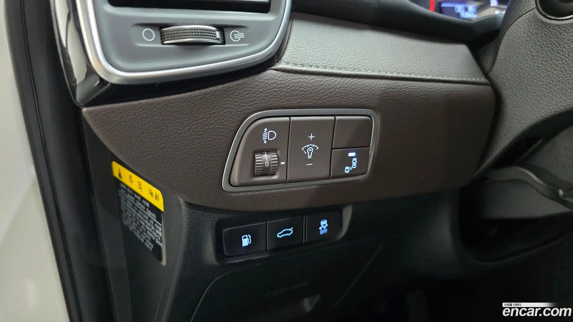 Grandeur Hyundai 2018.3-OPTION-040