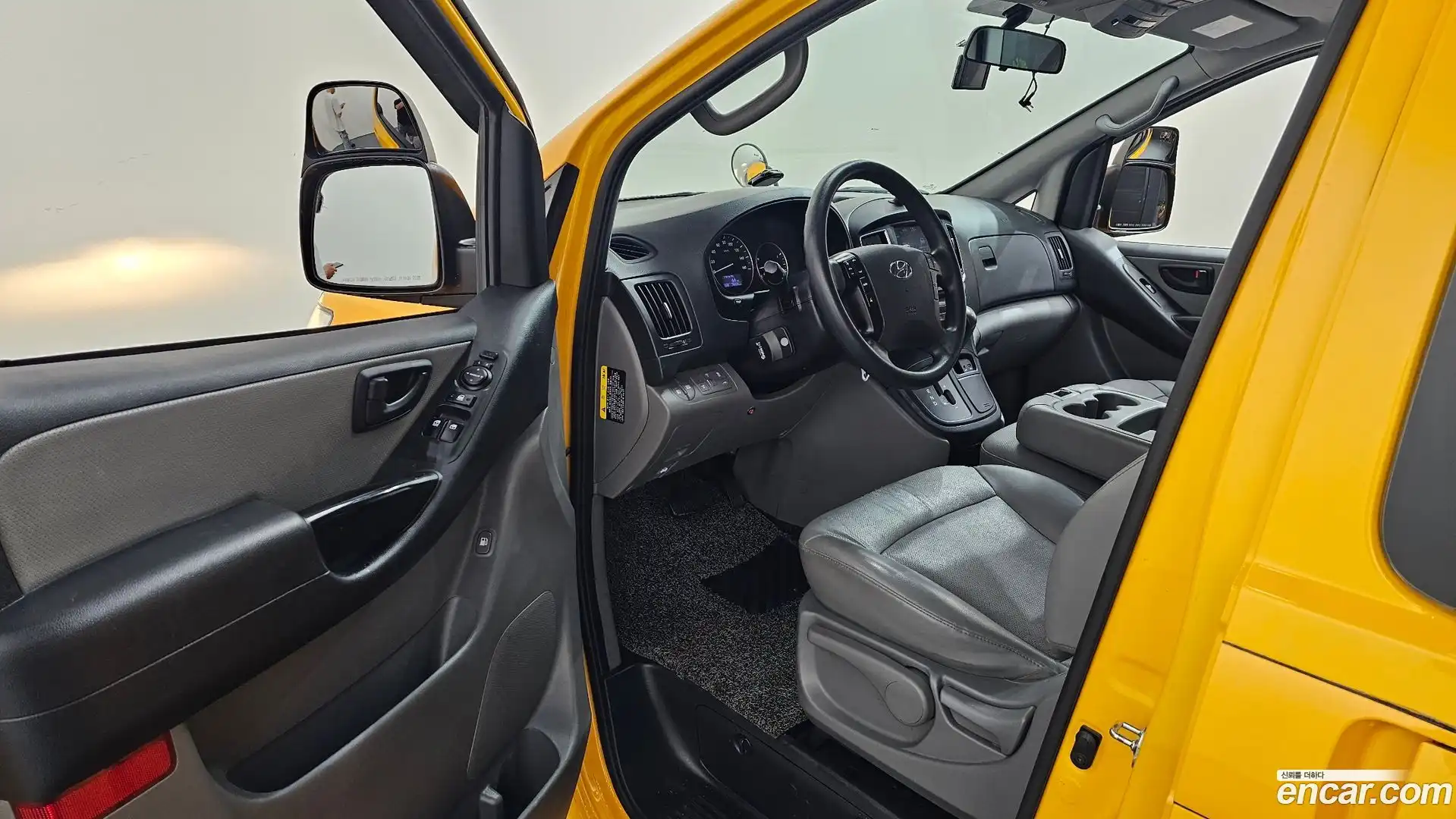 Starex Hyundai 2020.7-INNER-010