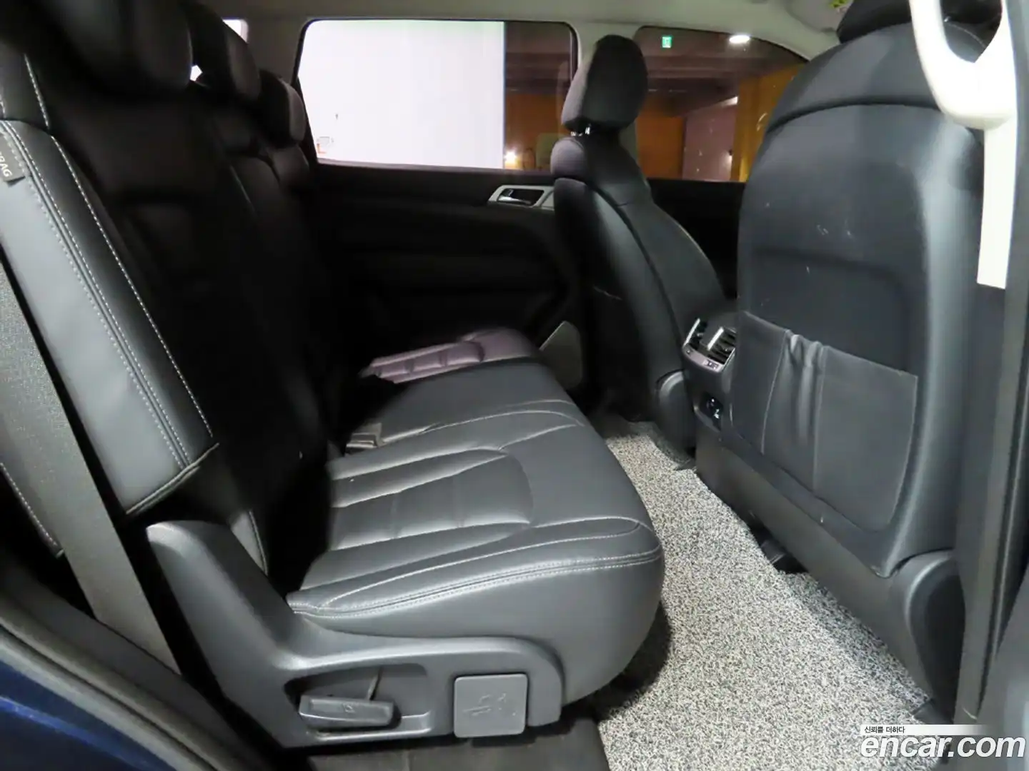 Rexton KG Mobility 2018.7-INNER-009