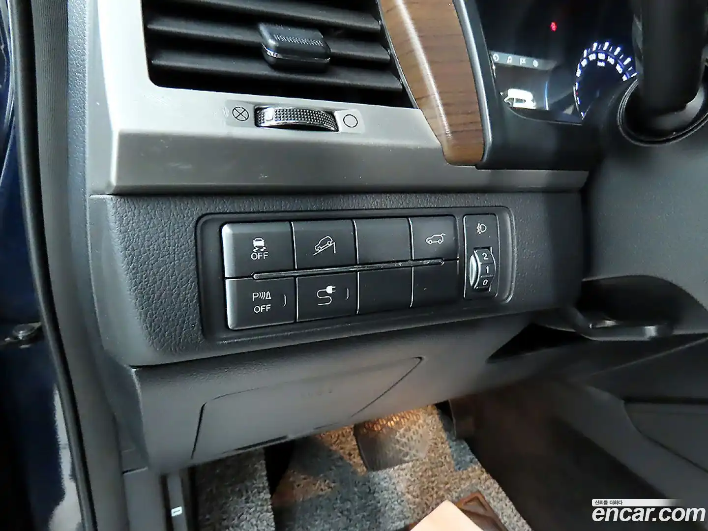 Rexton KG Mobility 2018.7-OPTION-020