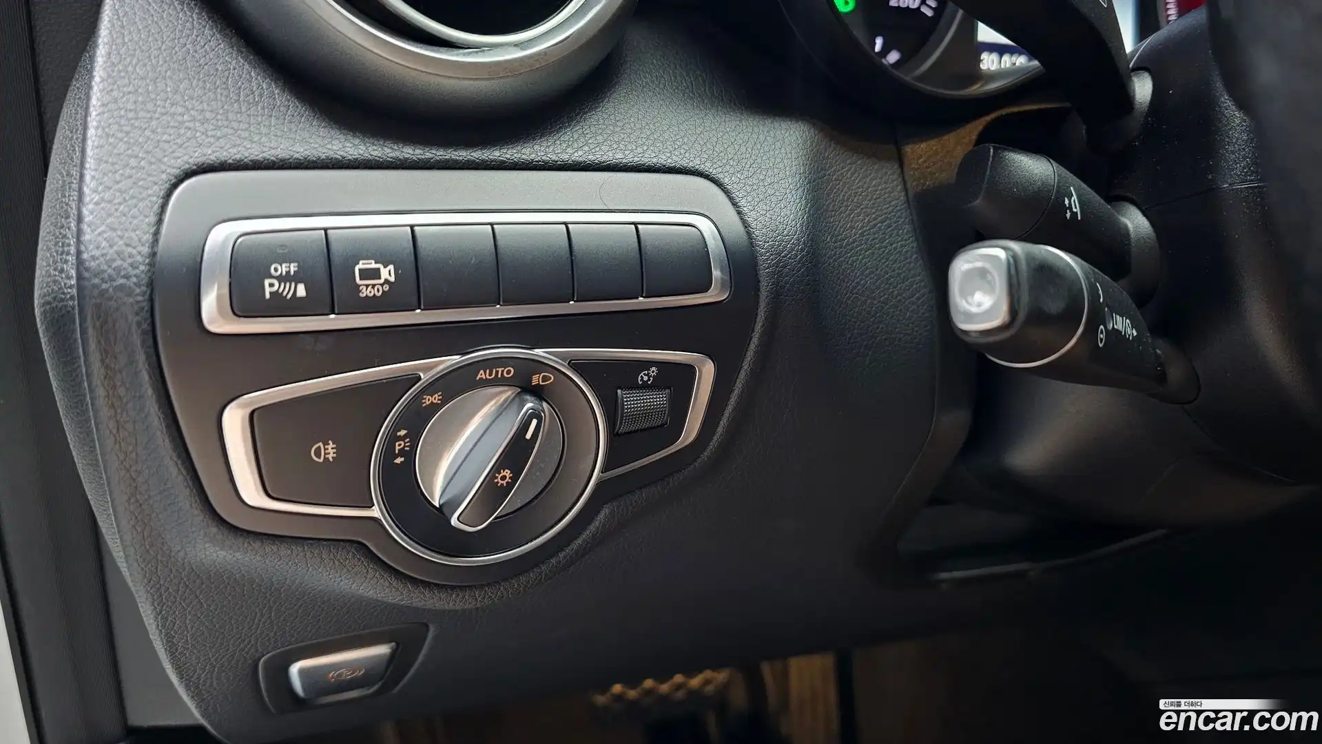 GLC-Class Mercedes-Benz 2019.2-OPTION-020