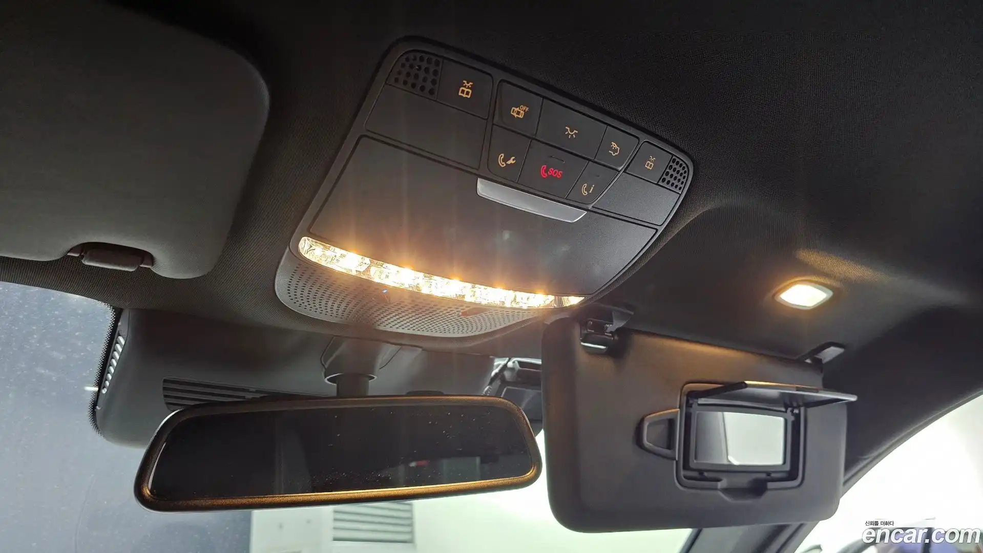 GLC-Class Mercedes-Benz 2019.2-OPTION-041