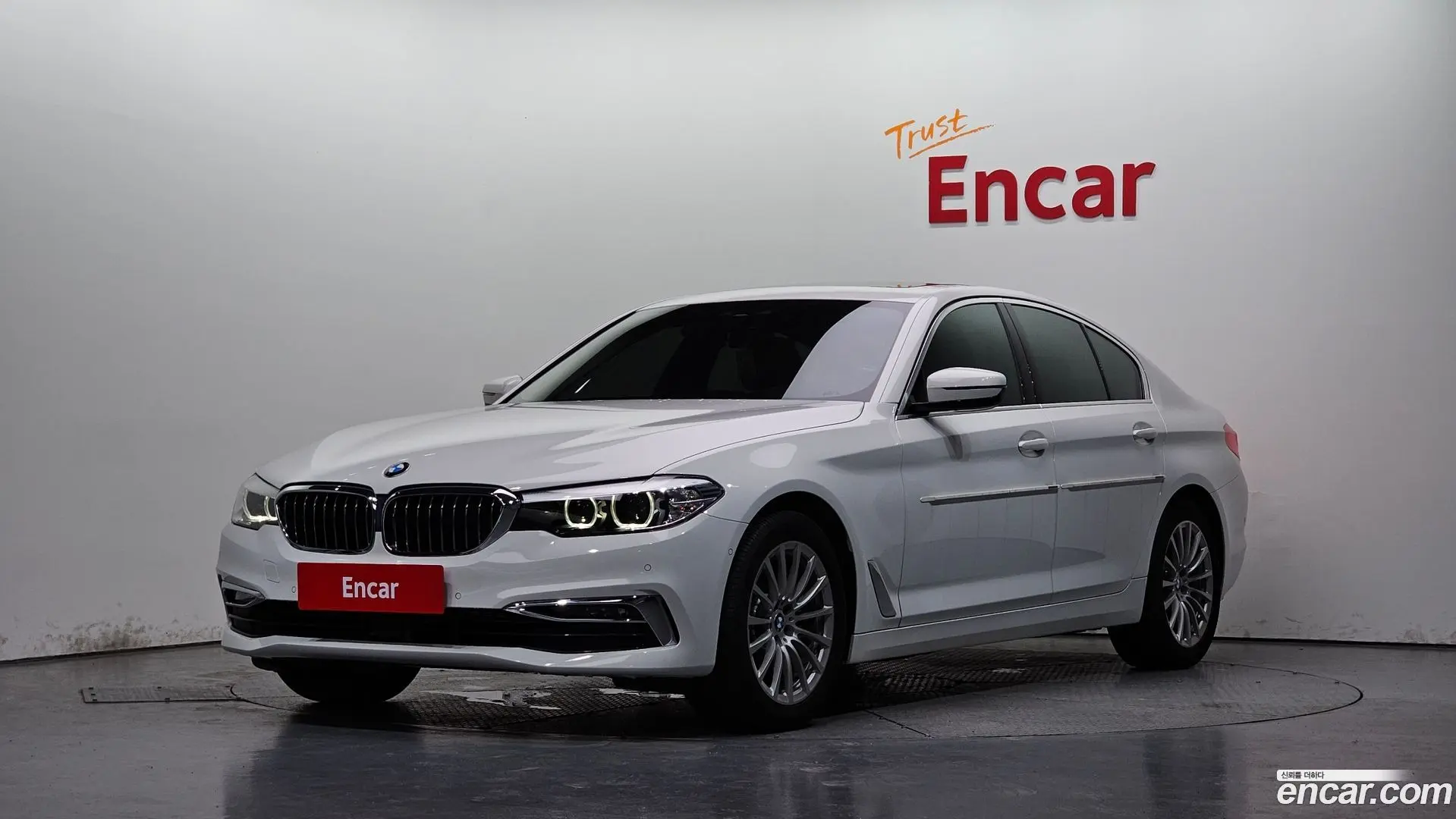 Main__Slider__Photo:5-Series BMW 2020.4-0